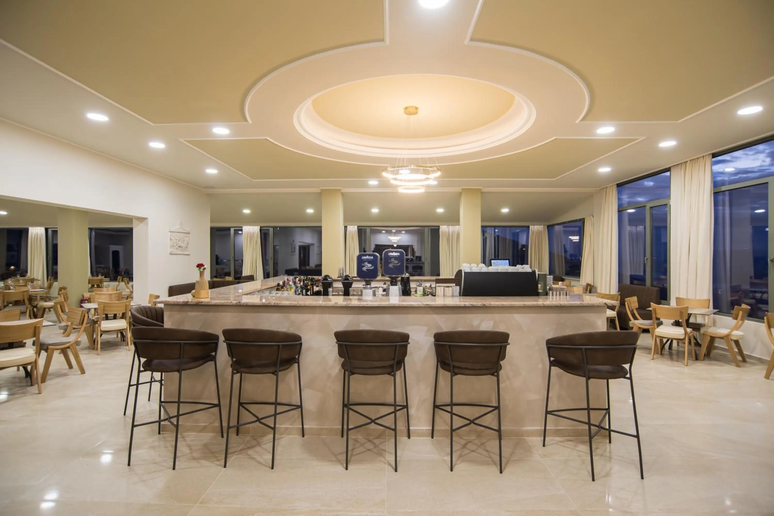 Lounge or bar in V Hotel Delphi