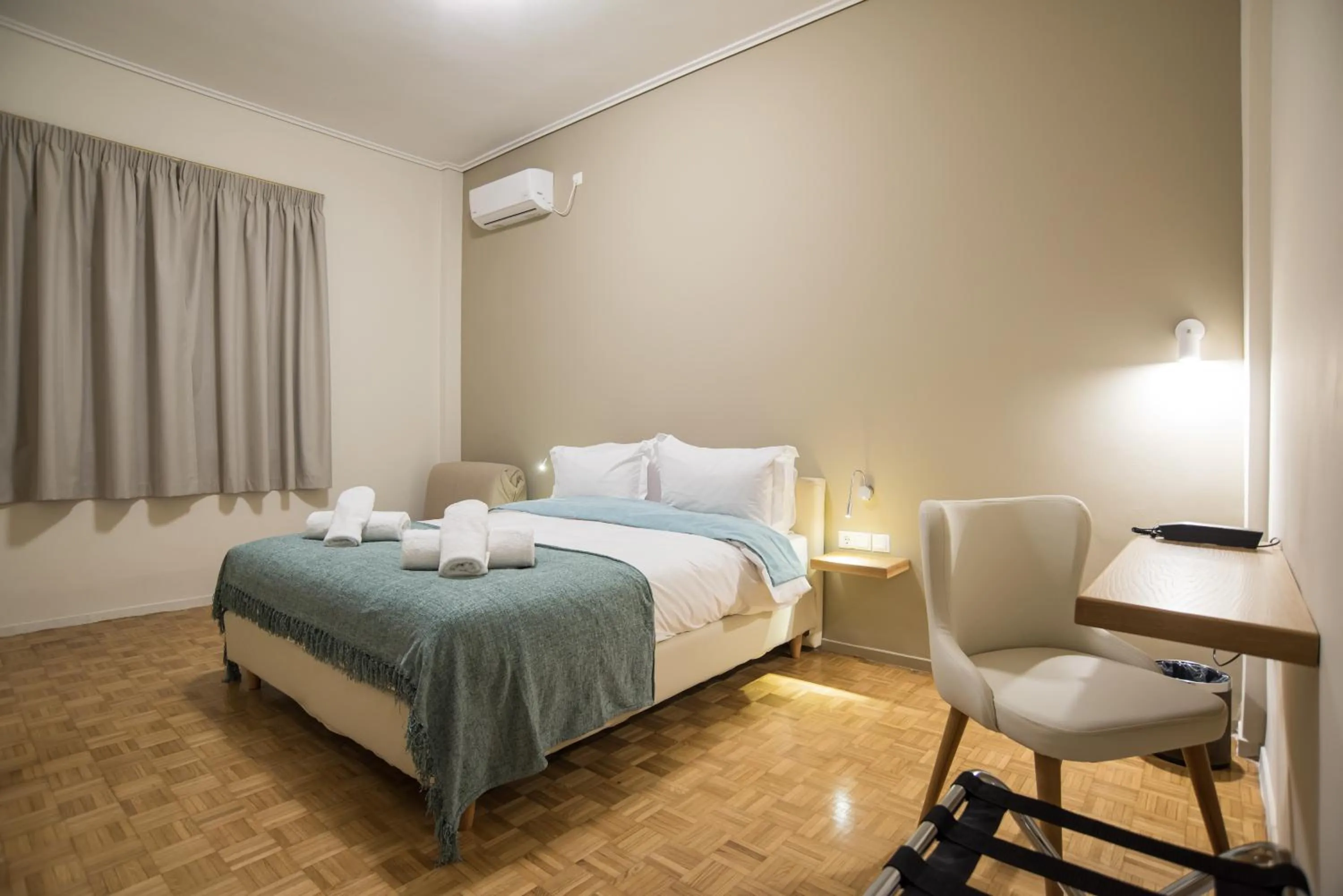 Bed in V Hotel Delphi