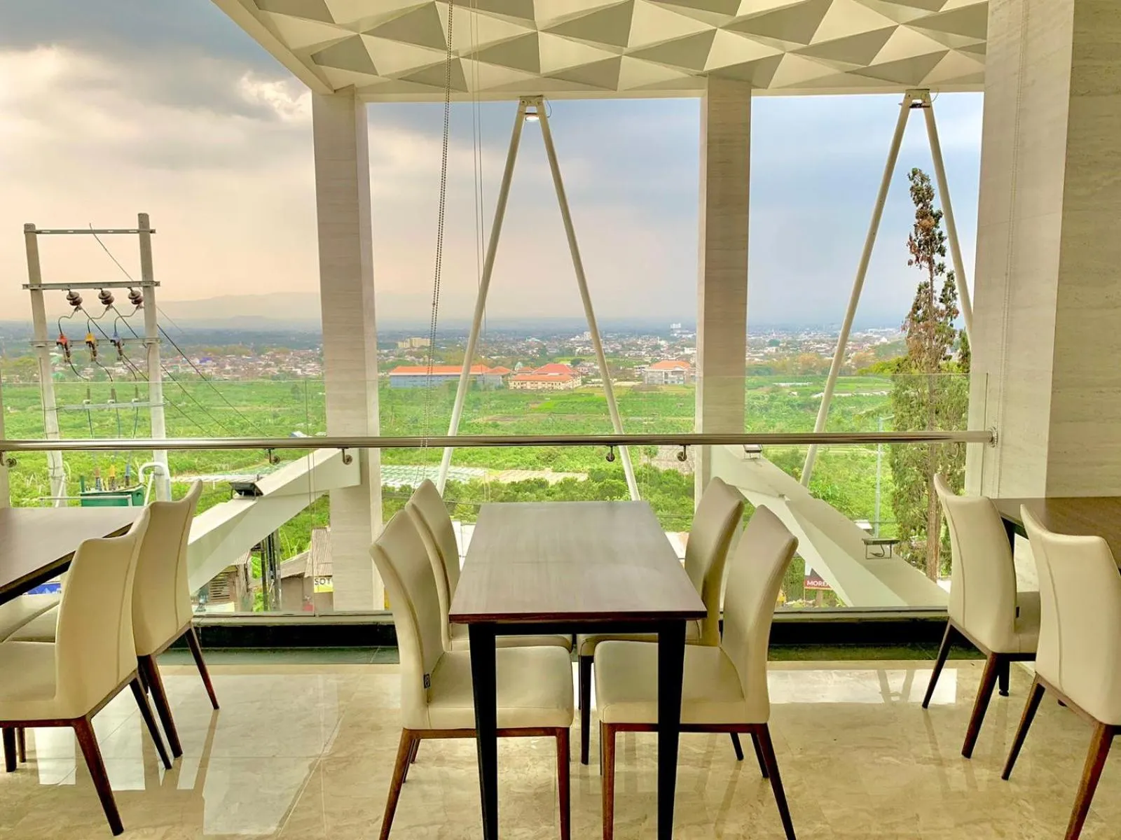 Dining area in Sinergi Hotel & Villa