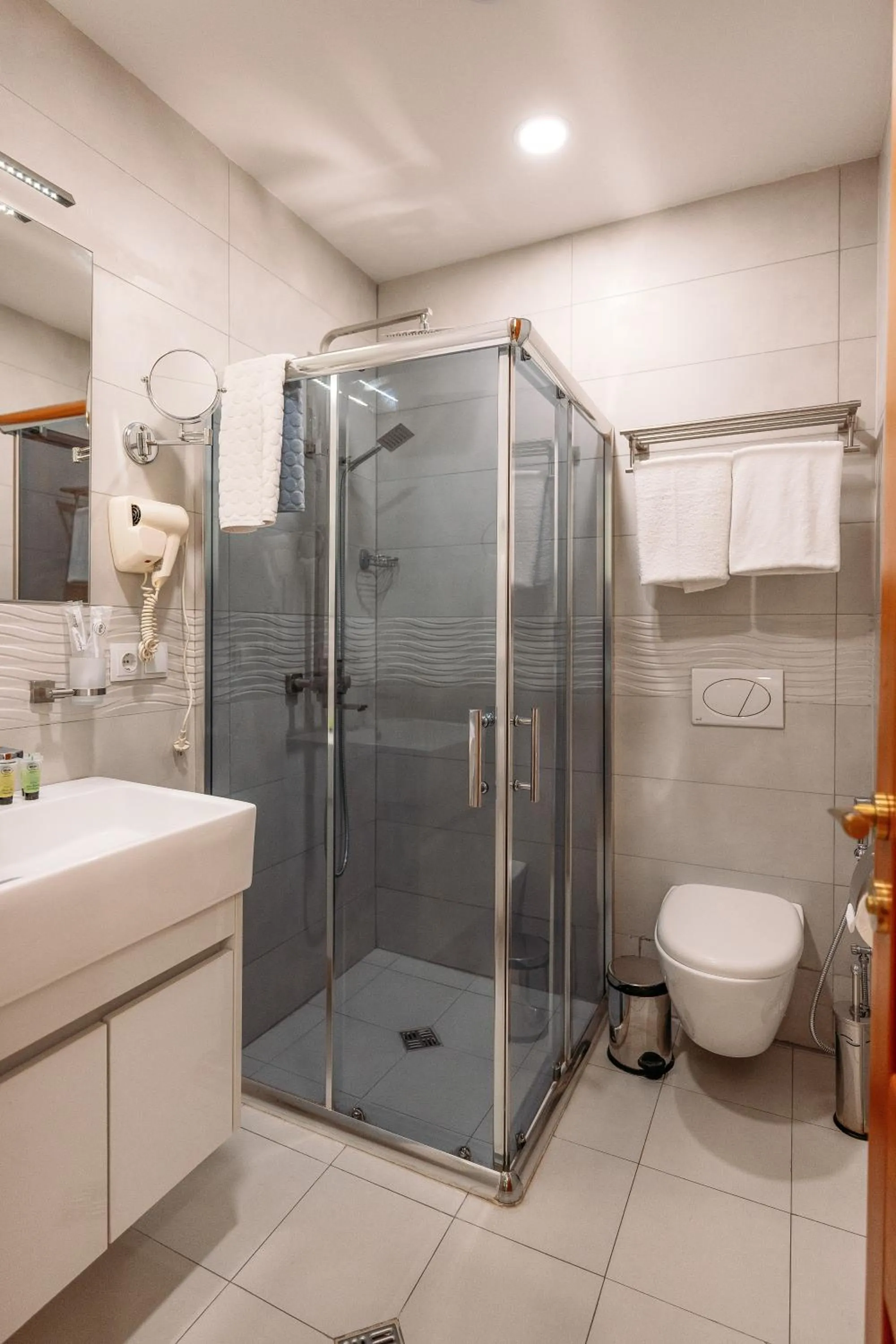 Atrium Boutique Hotel