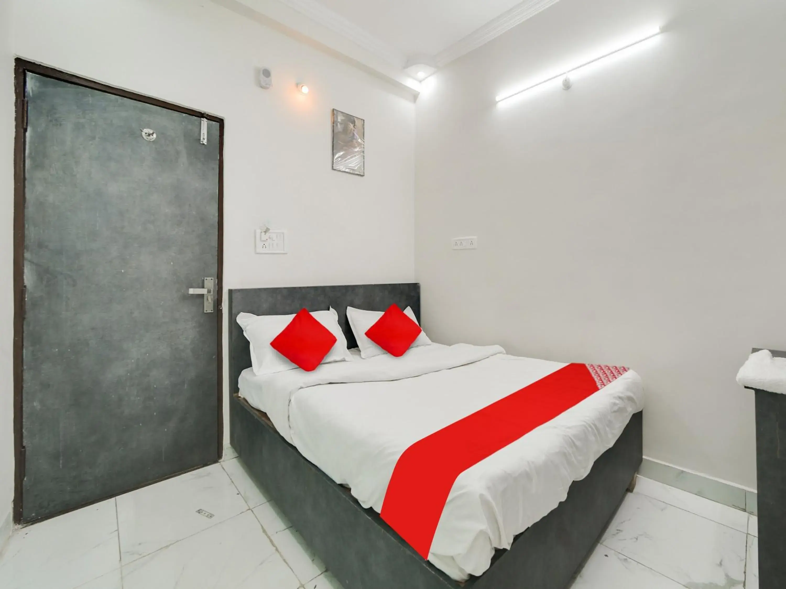 Classic Triple Room - single occupancy in Hotel O Relax Inn Classic Triple Room - single occupancy in Hotel O Relax Inn