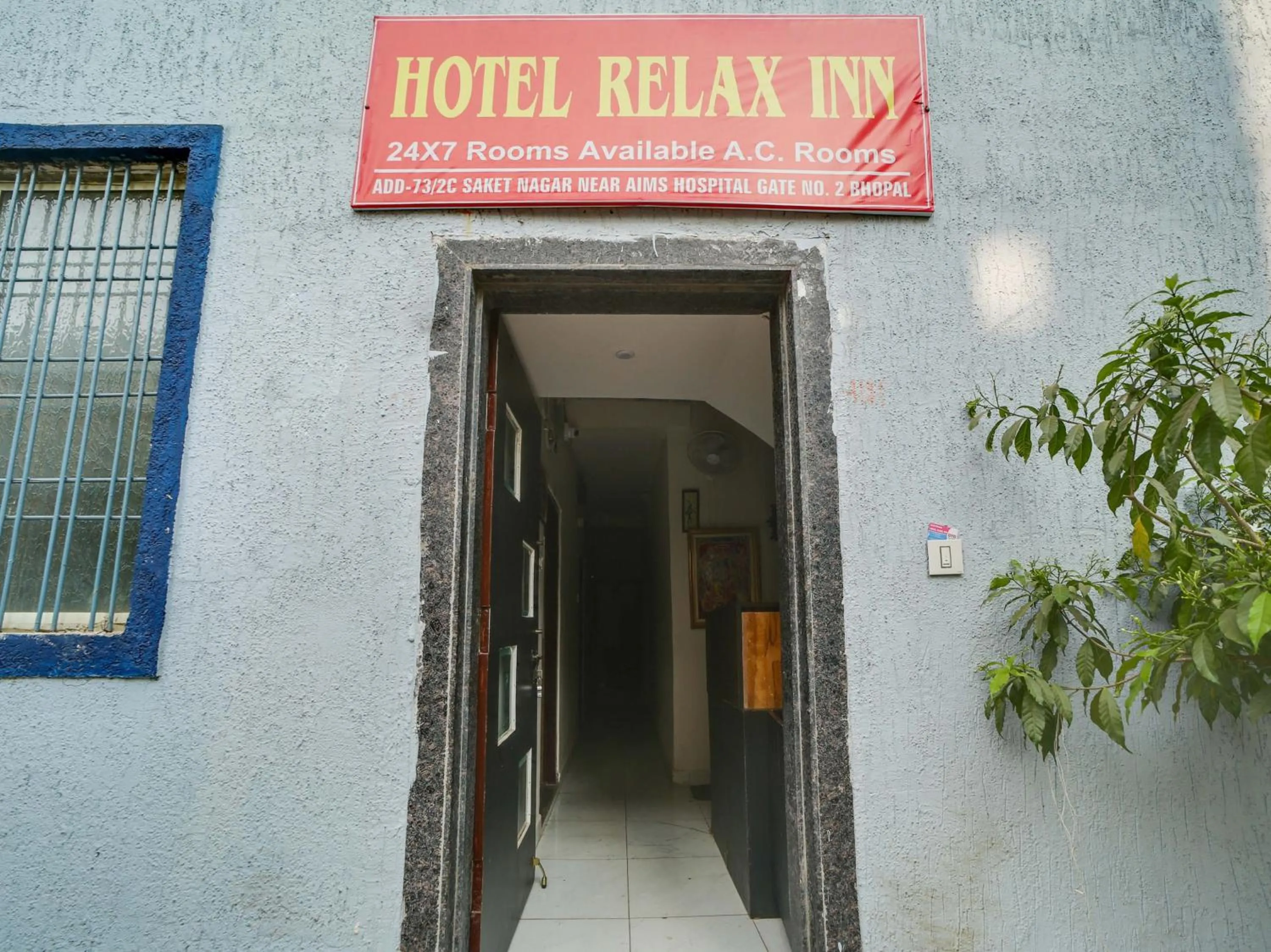 Facade/entrance in Hotel O Relax Inn