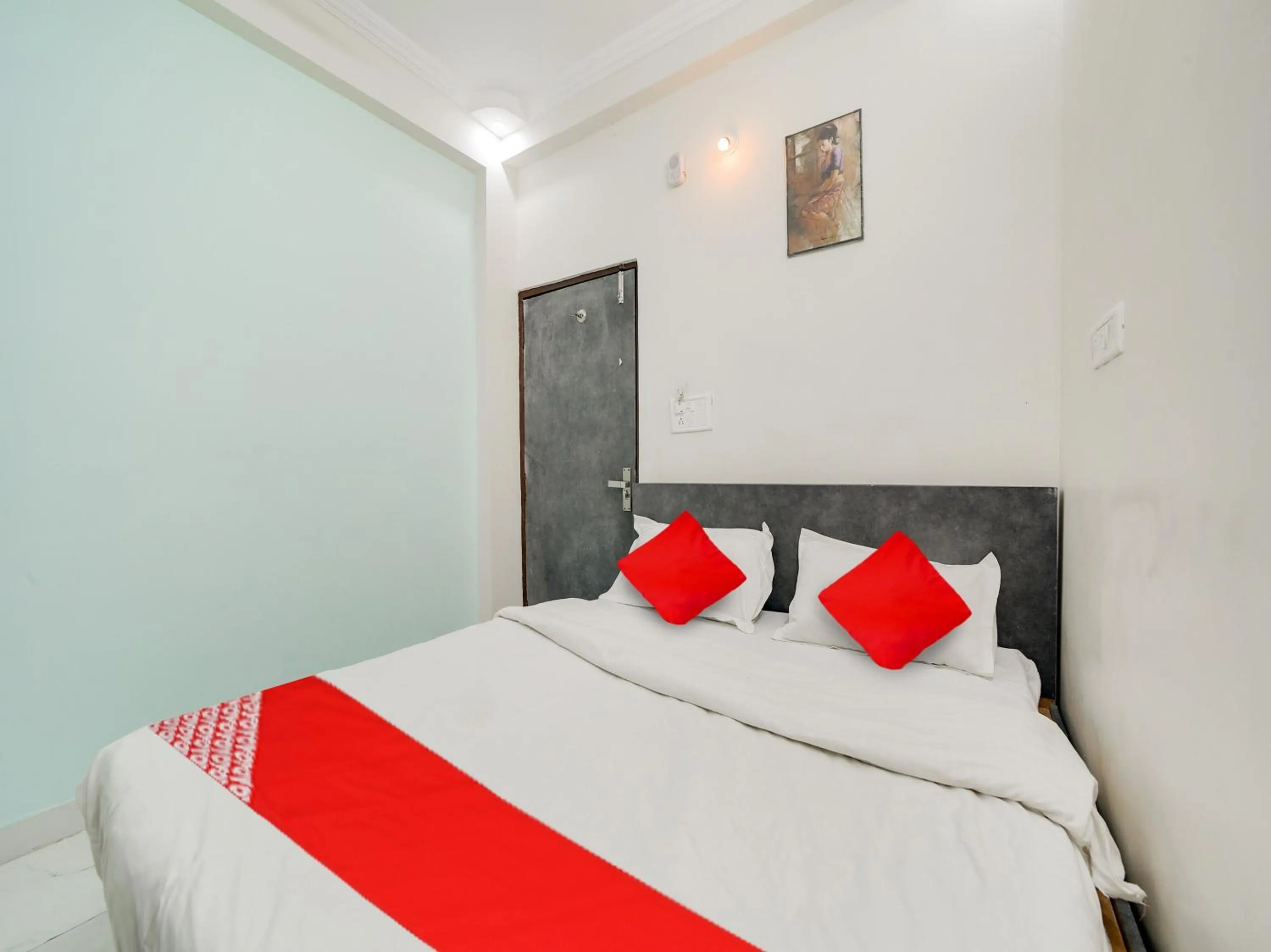 Bedroom, Bed in Hotel O Relax Inn