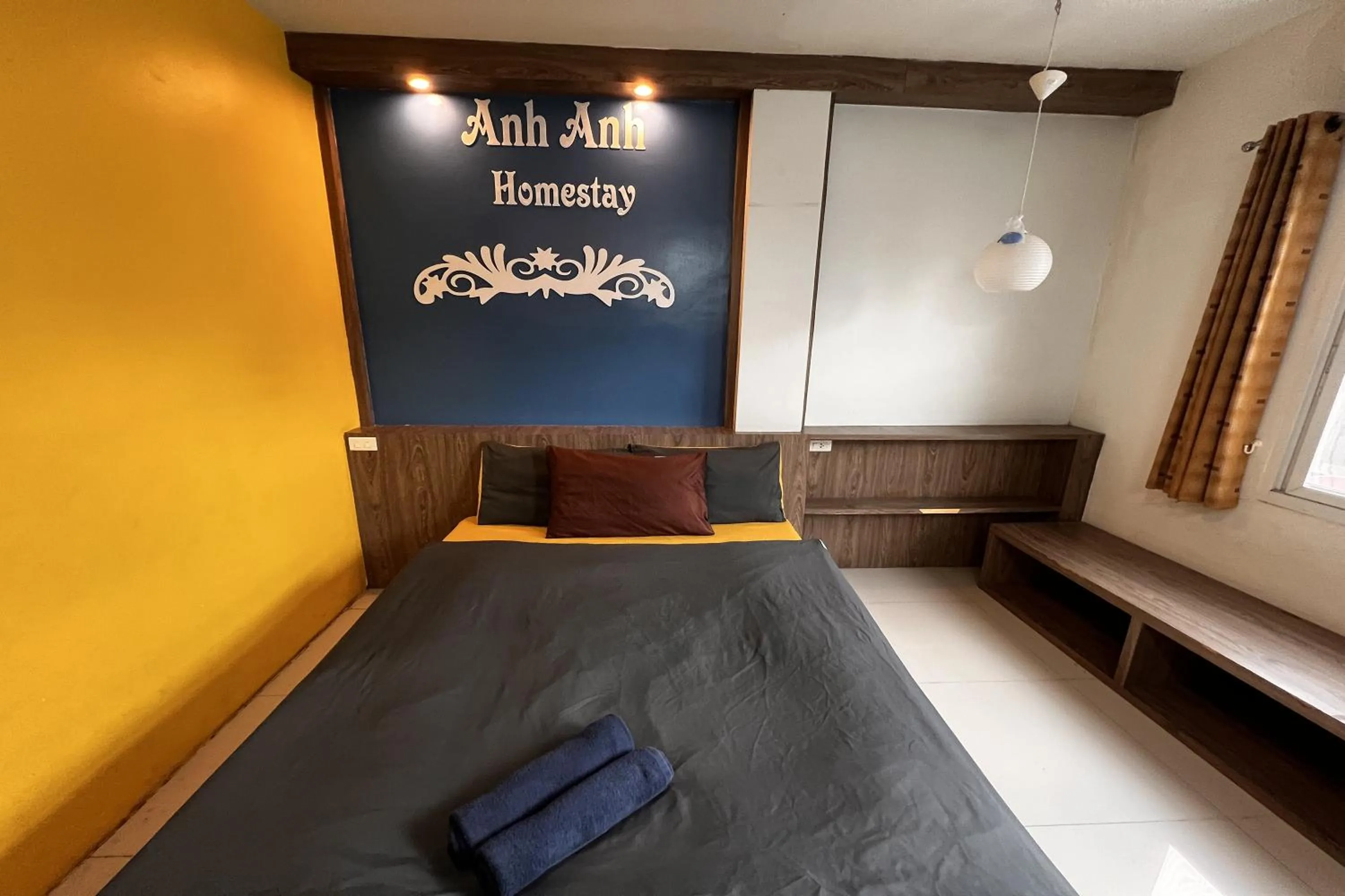 Photo of the whole room, Bed in Anh Anh Homestay