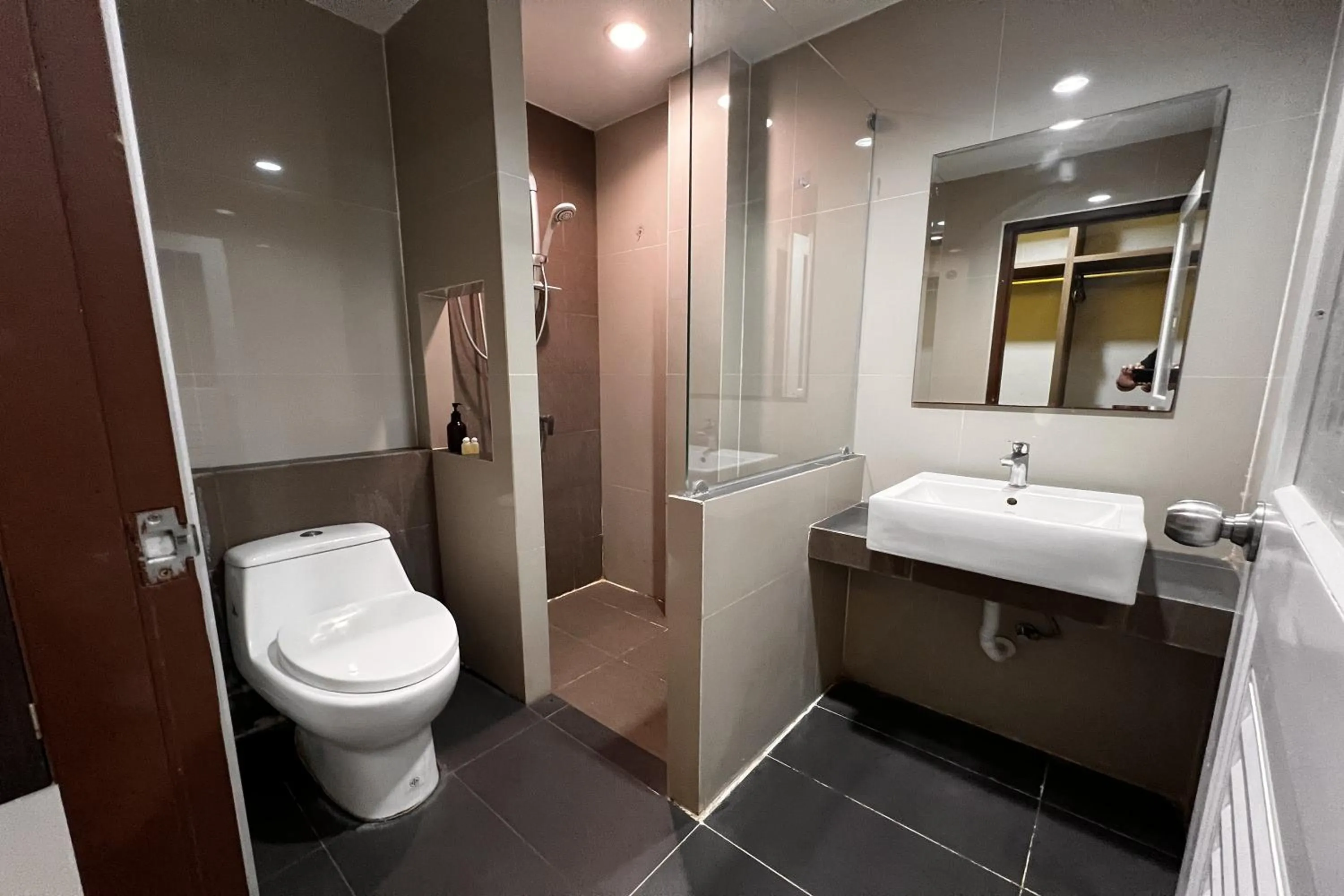 Toilet in Anh Anh Homestay