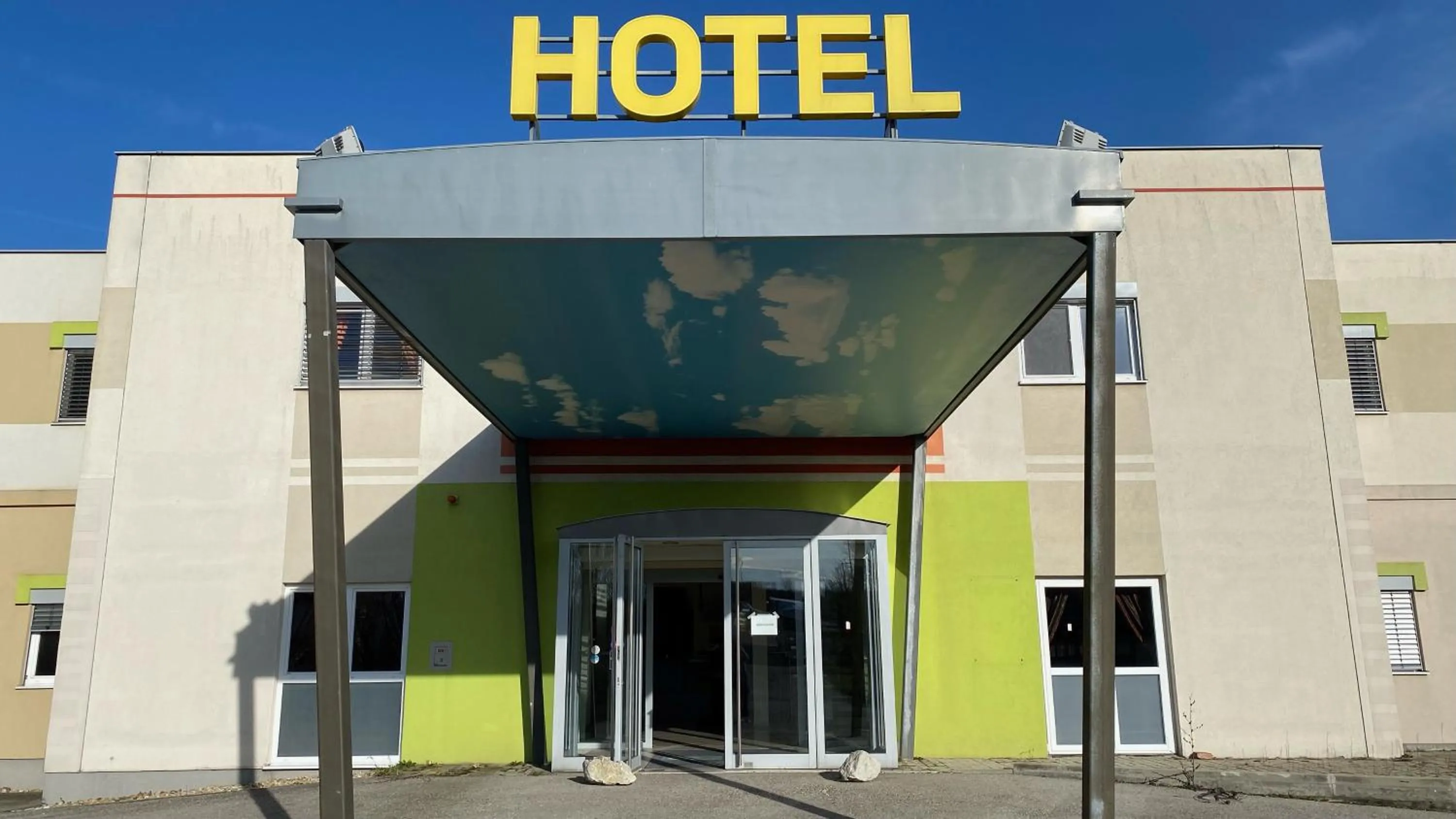 Property building in Weinland