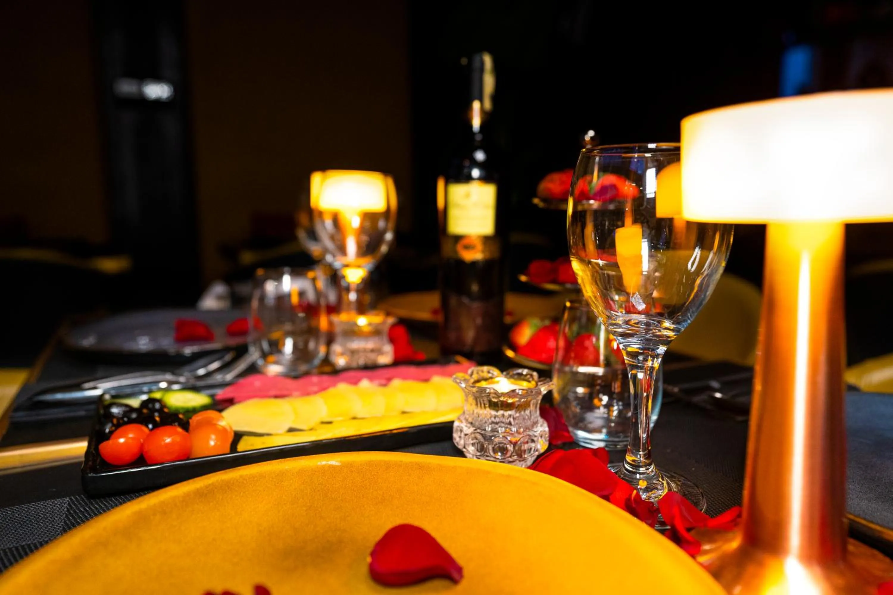 Food and drinks in Fourteen Hotel Ain Sebaa