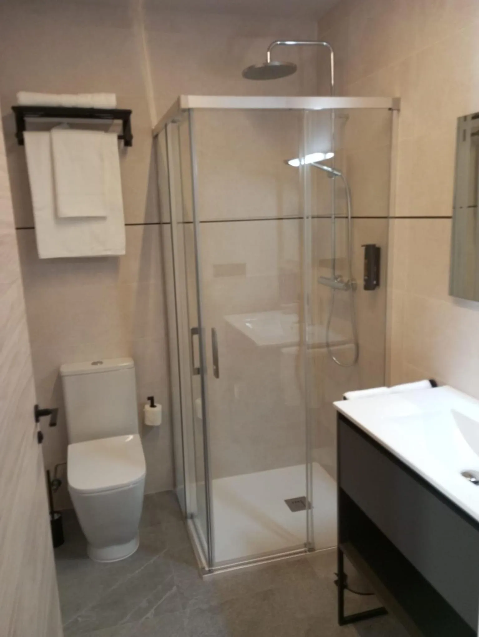 Shower in Dorm4You Arena 2