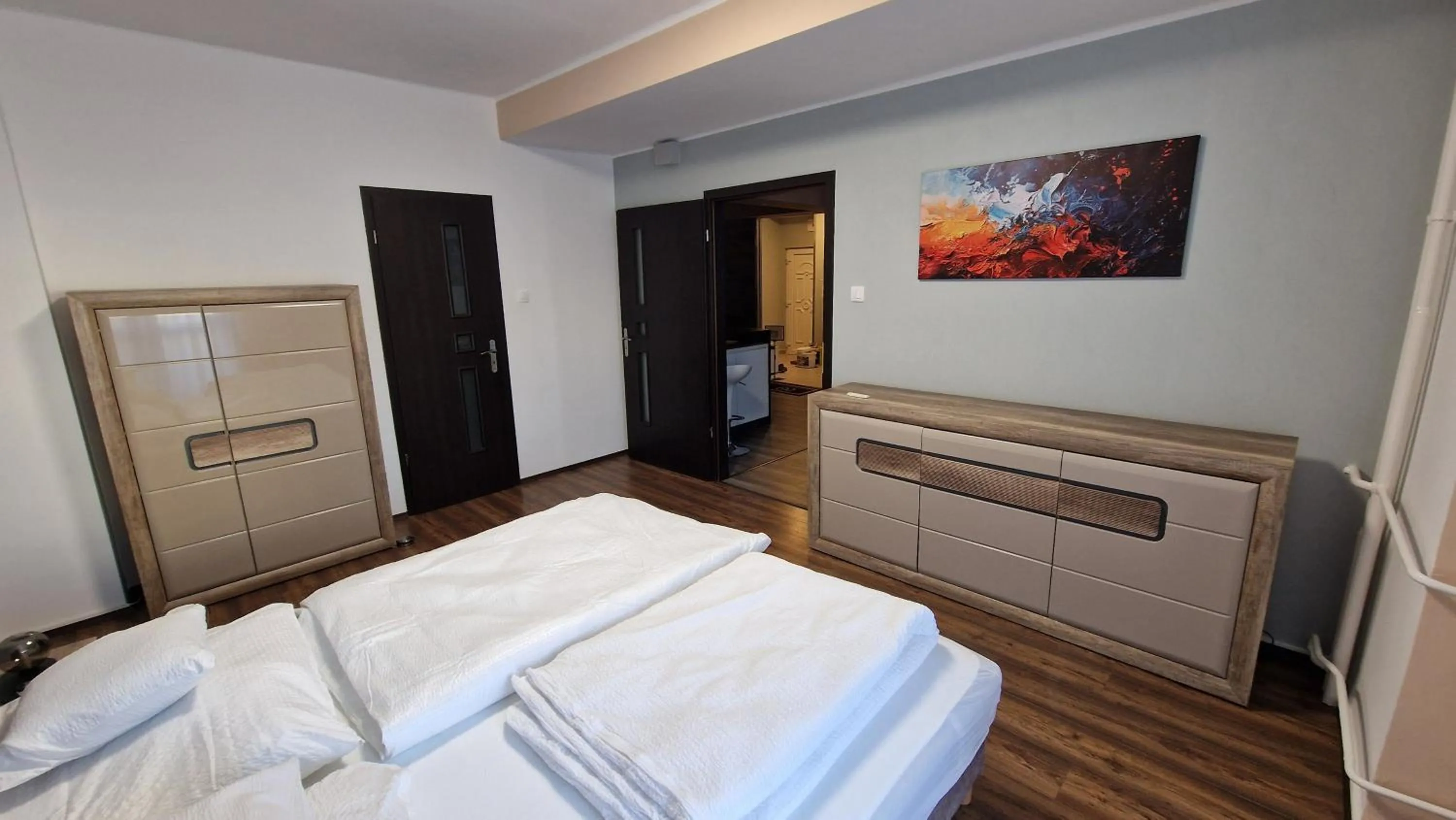 Bed in Queen Elizabeth Apartment