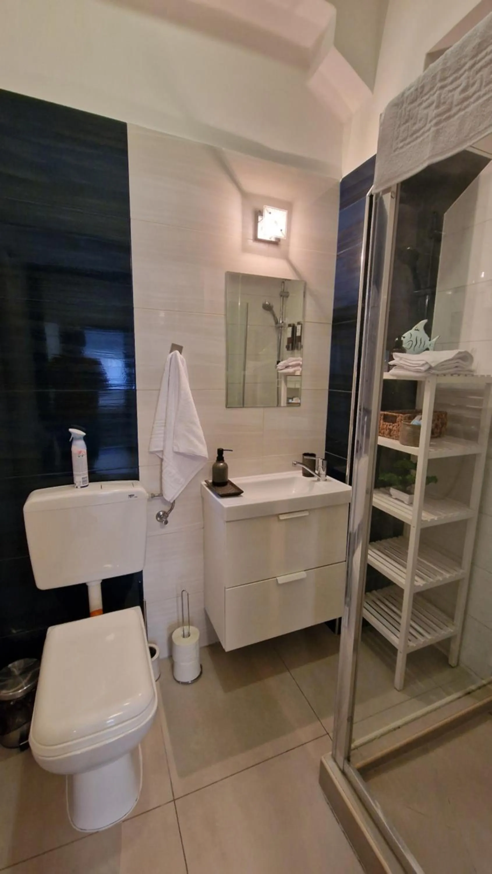Queen Elizabeth Apartment