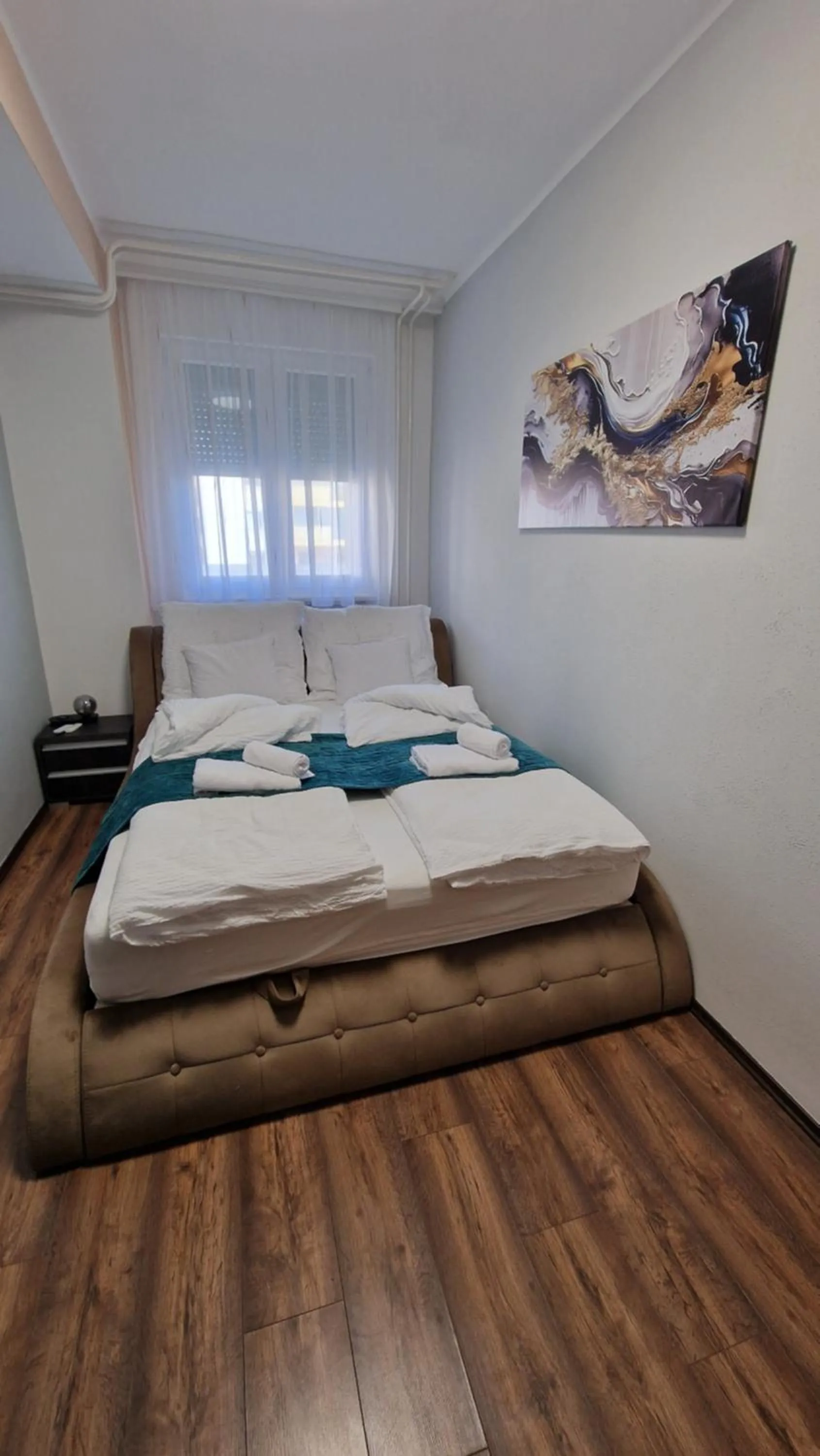 Bed in Queen Elizabeth Apartment