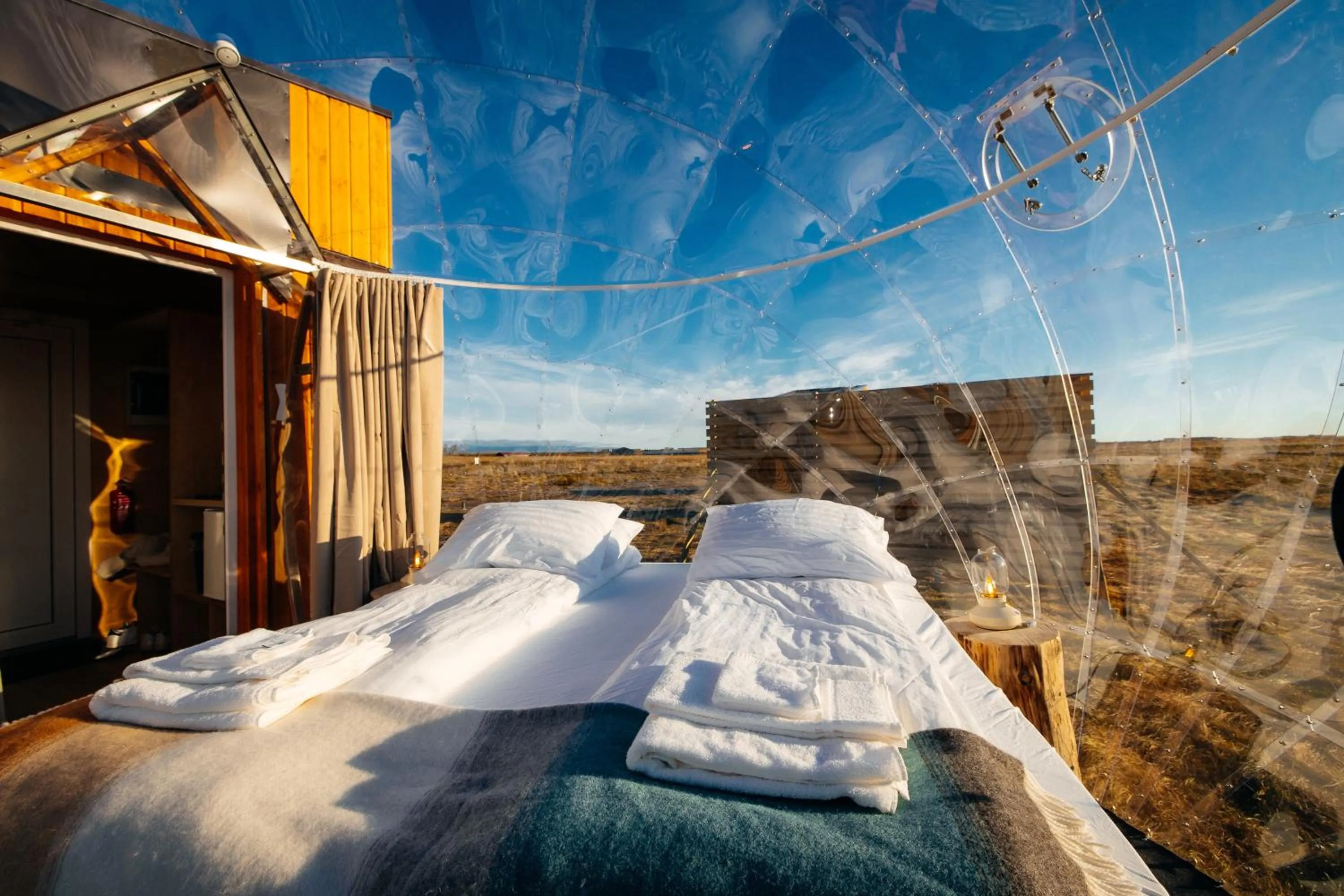 Bed in Aurora Igloo South