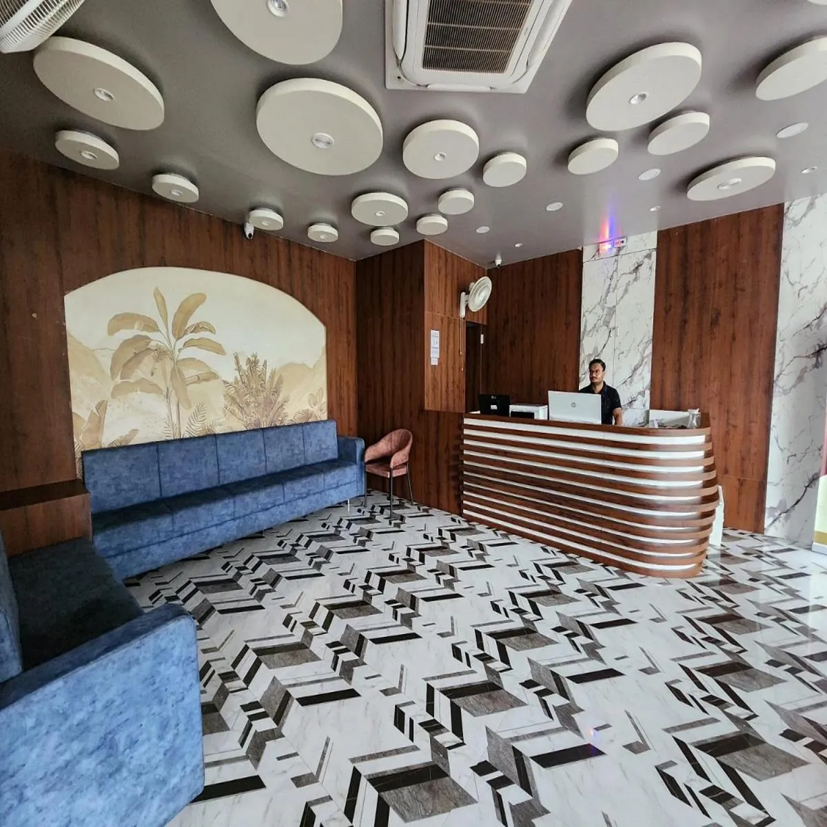 Lobby or reception in Hotel The Mint Nanded