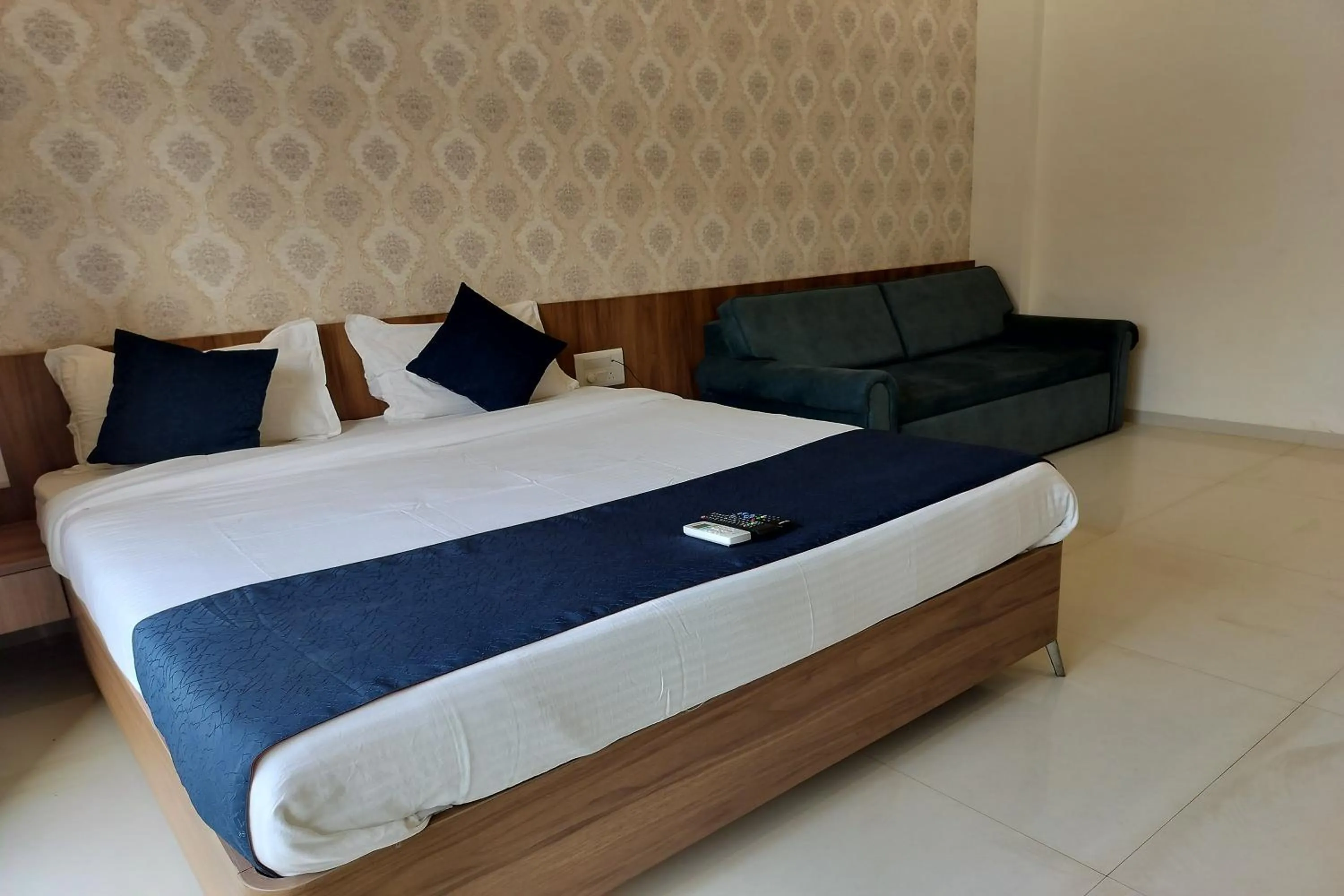 Bedroom, Bed in Pegasus Lifestyle Resort Karjat