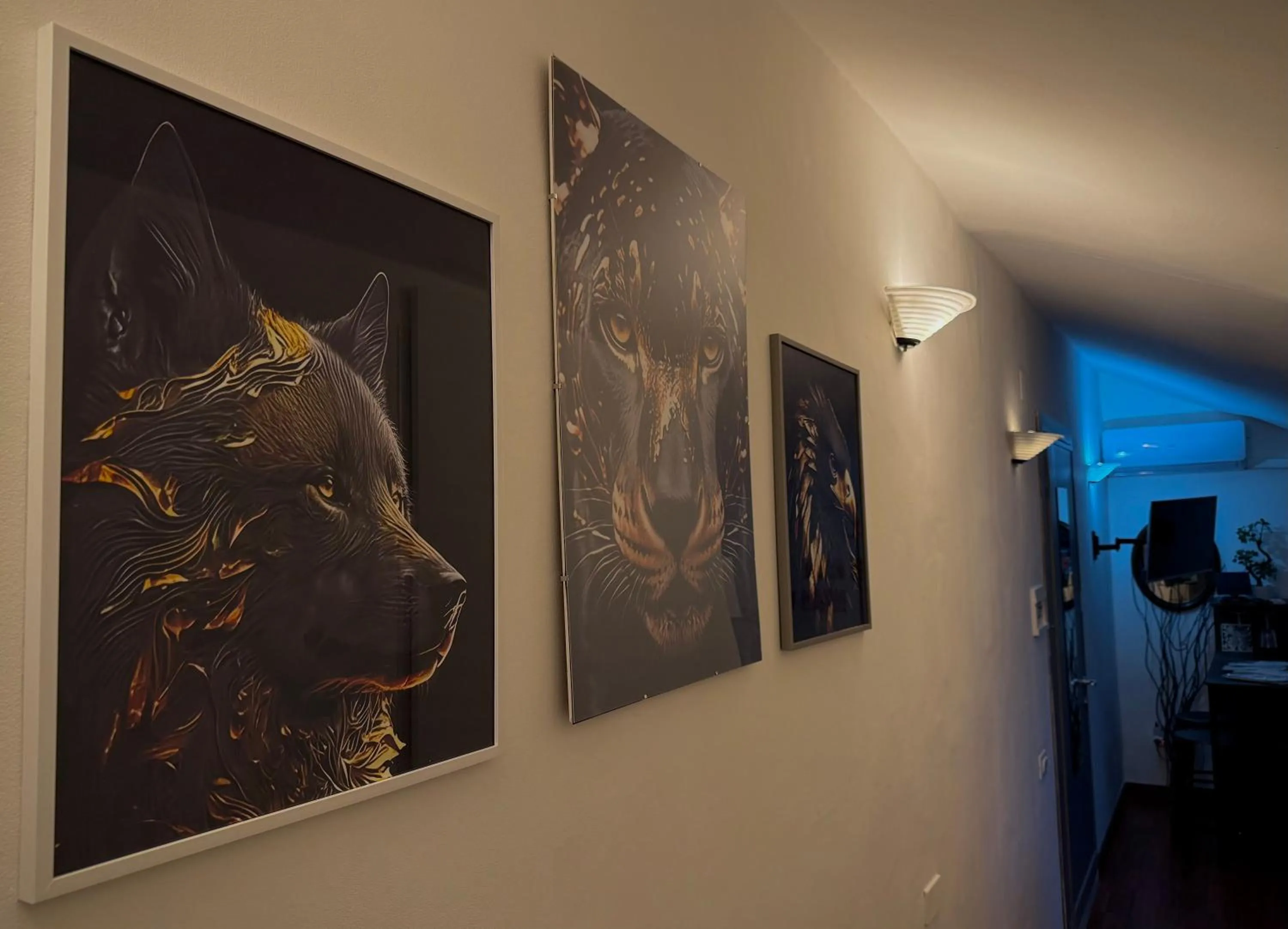 Decorative detail in Hosting Dreams Attics - Duomo