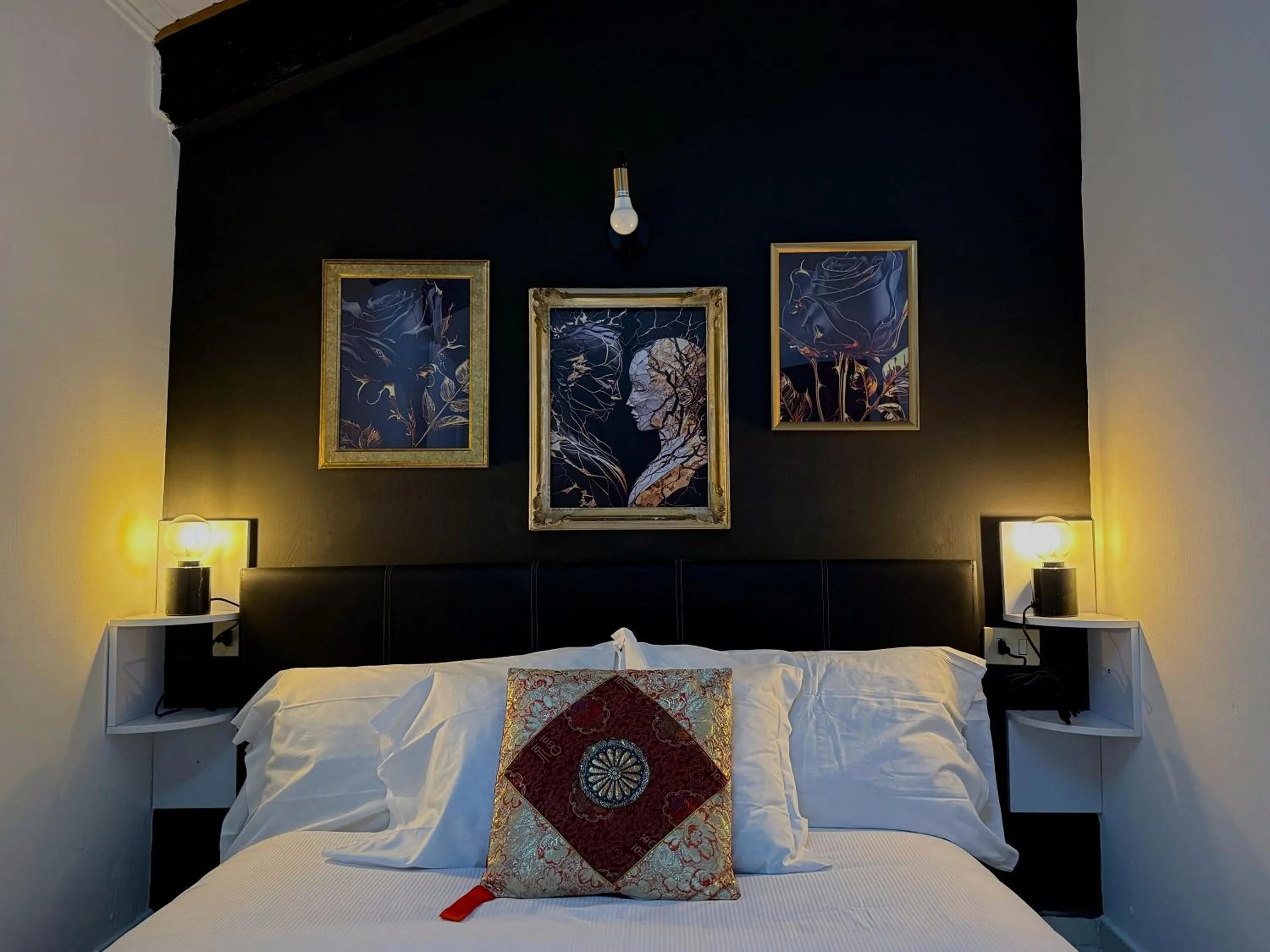 Bed in Hosting Dreams Attics - Duomo