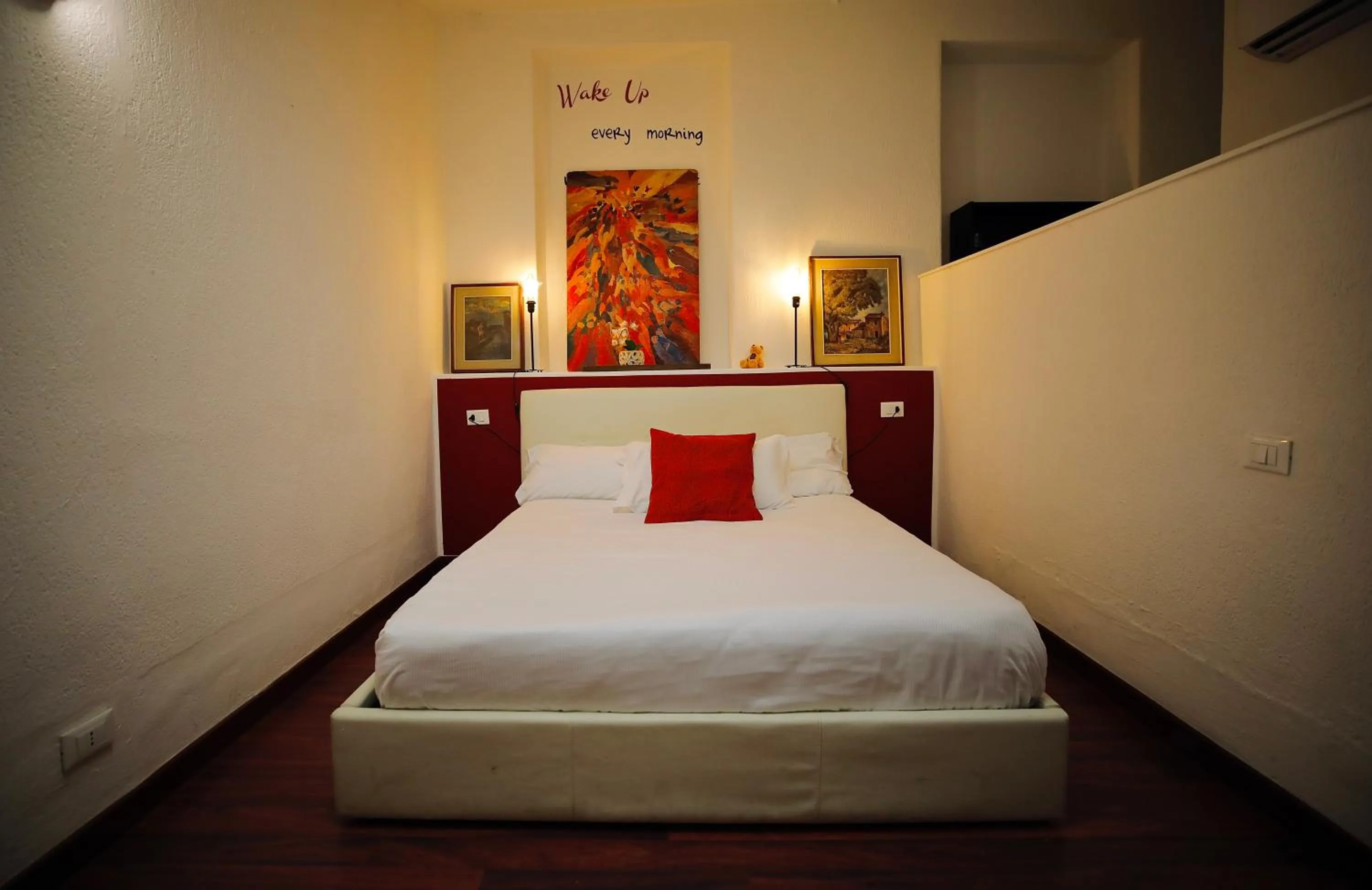 Bed in Hosting Dreams Attics - Duomo