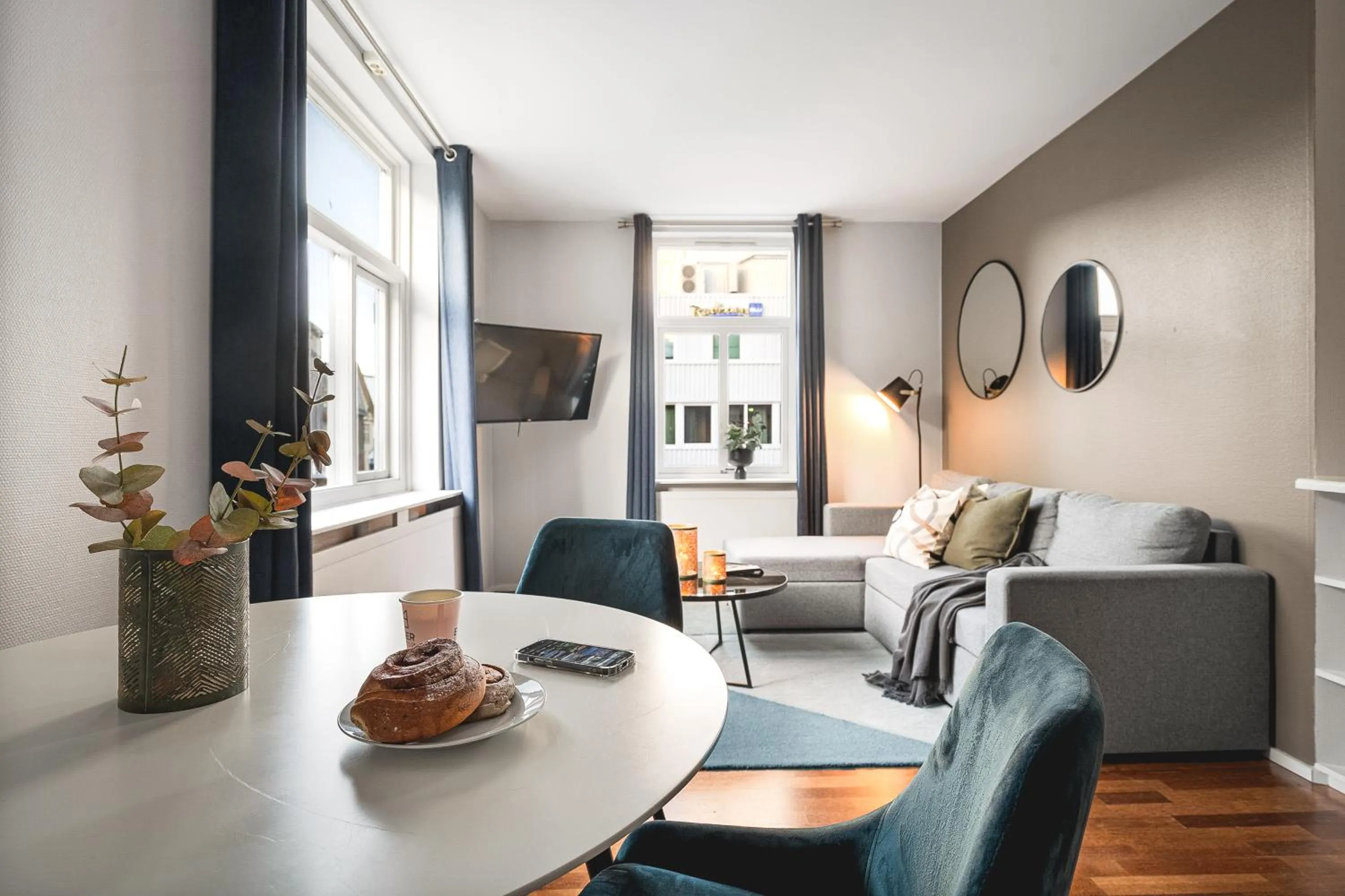 Living room in Enter Amalie Apartment Hotel