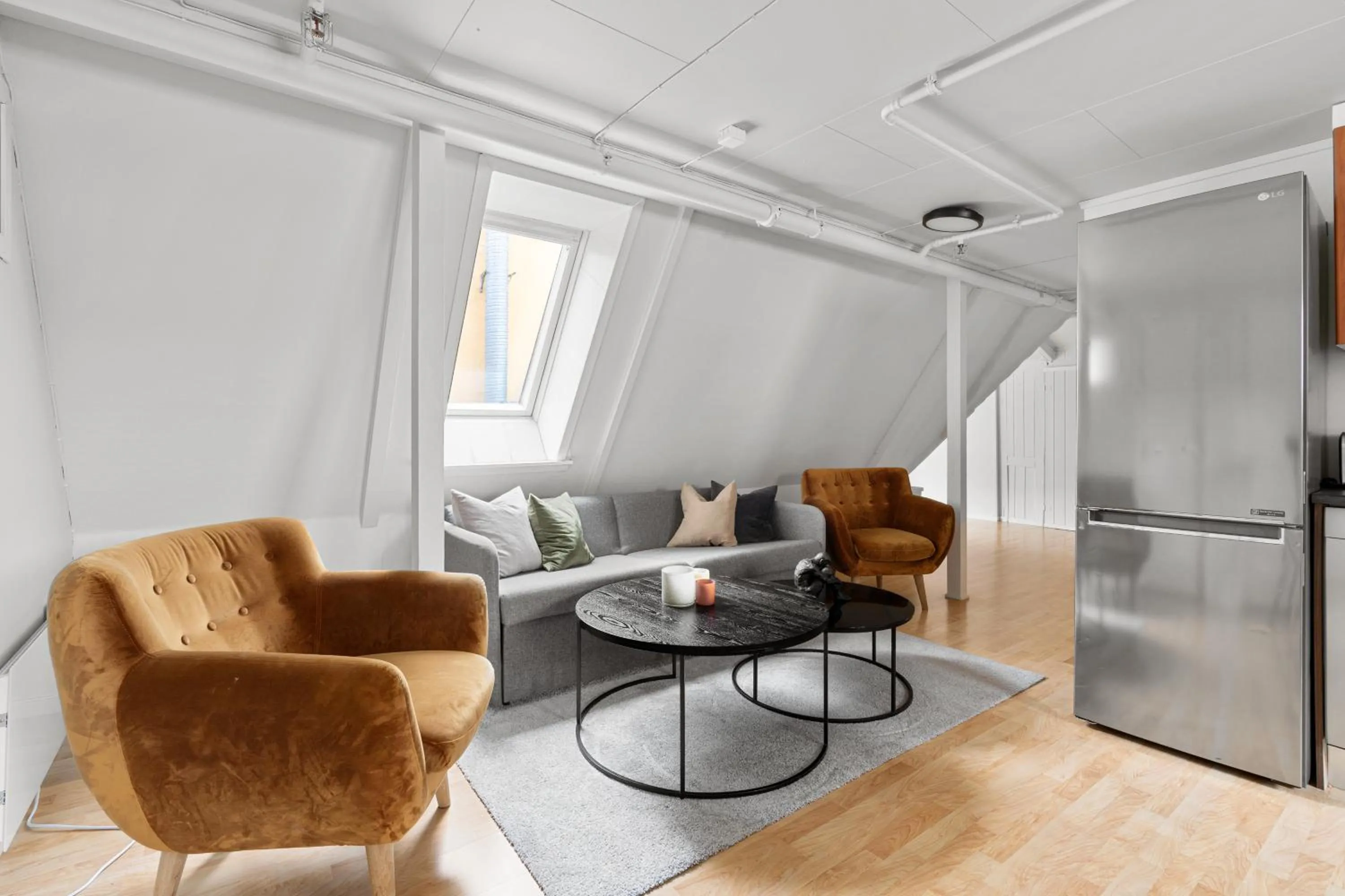 TV and multimedia in Enter Amalie Apartment Hotel