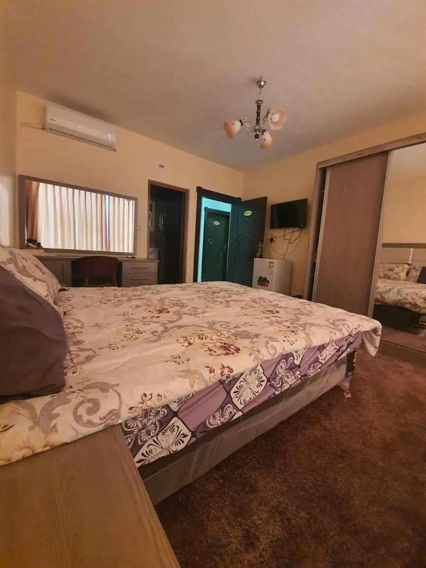 Bed in Alfares Hotel