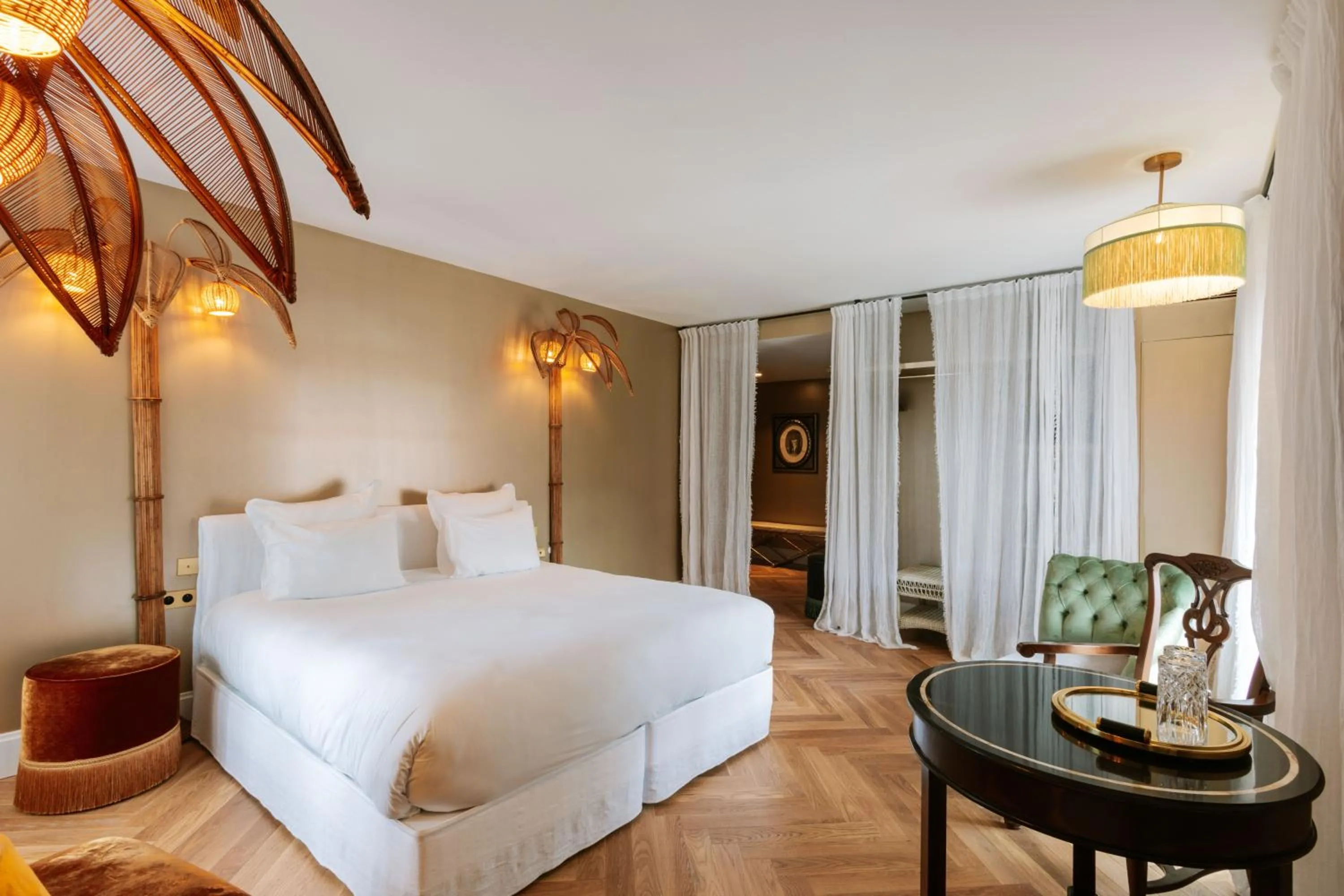 Bed in Château de Théoule