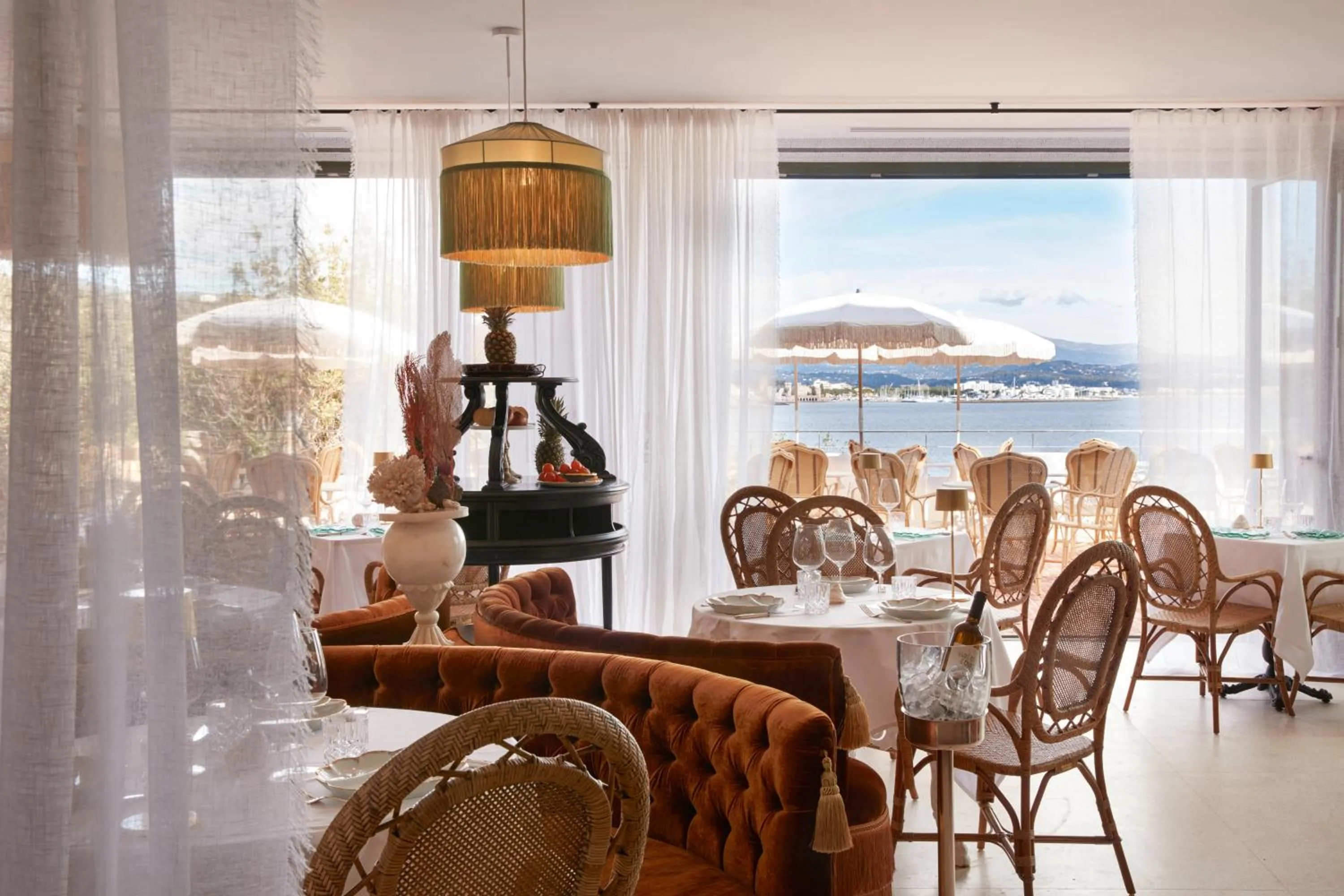 Restaurant/places to eat in Château de Théoule