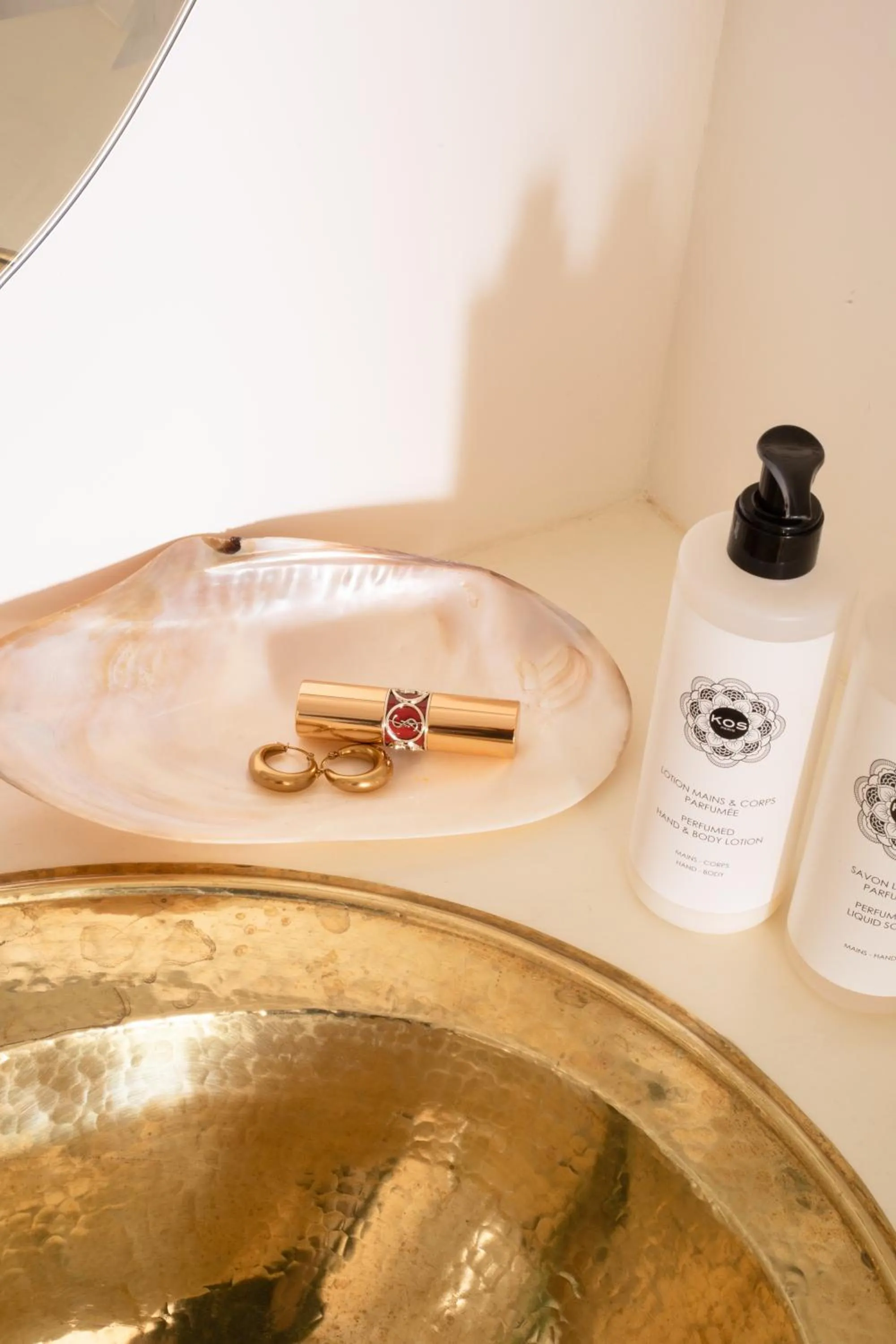 Shower in Château de Théoule