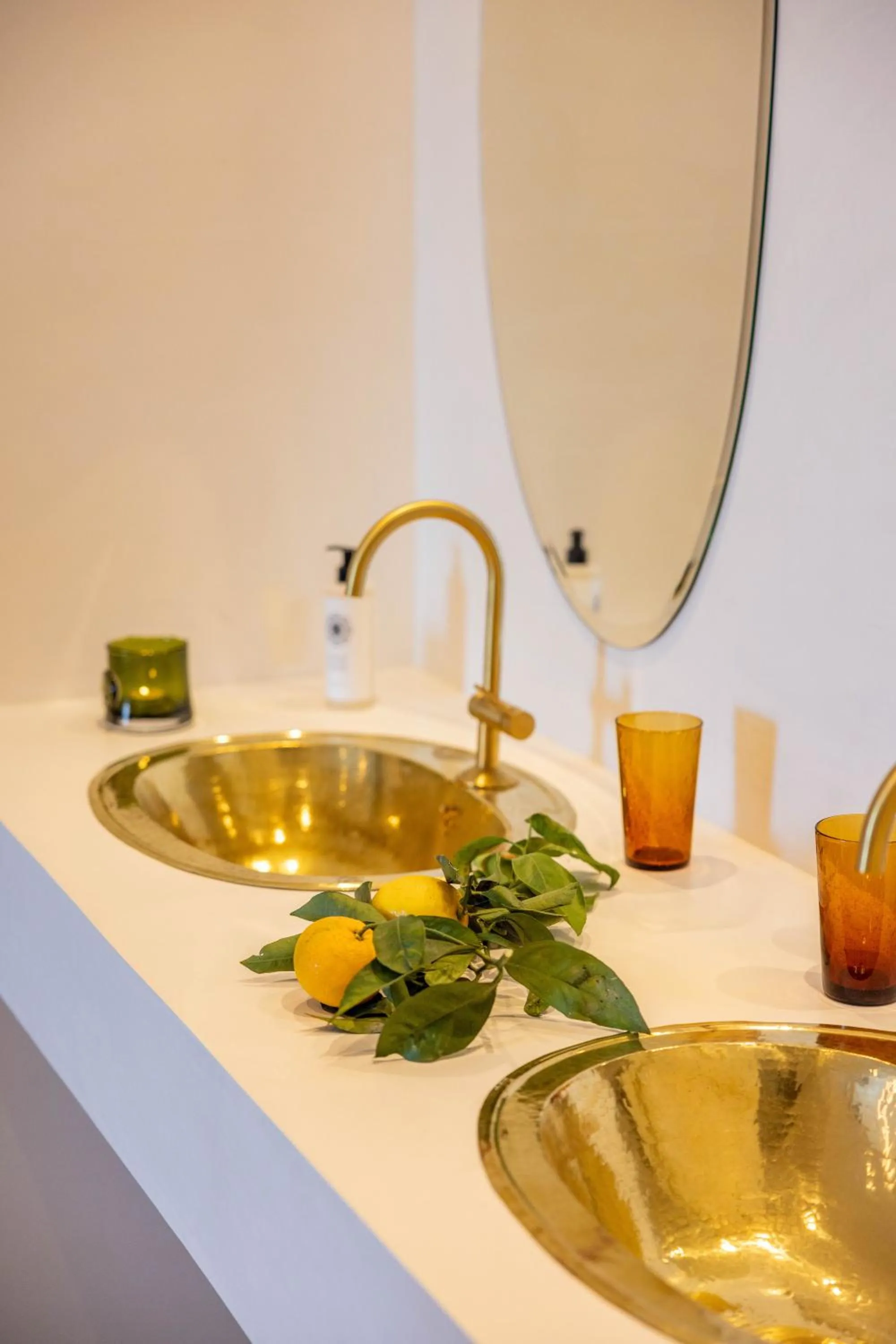 Shower in Château de Théoule