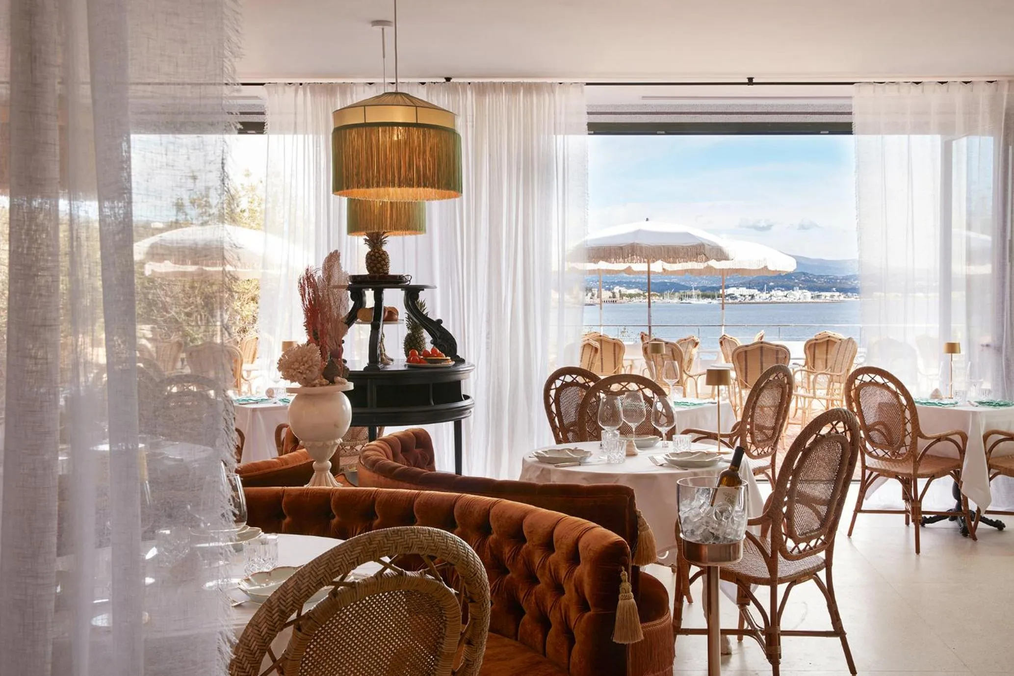 Restaurant/places to eat in Château de Théoule