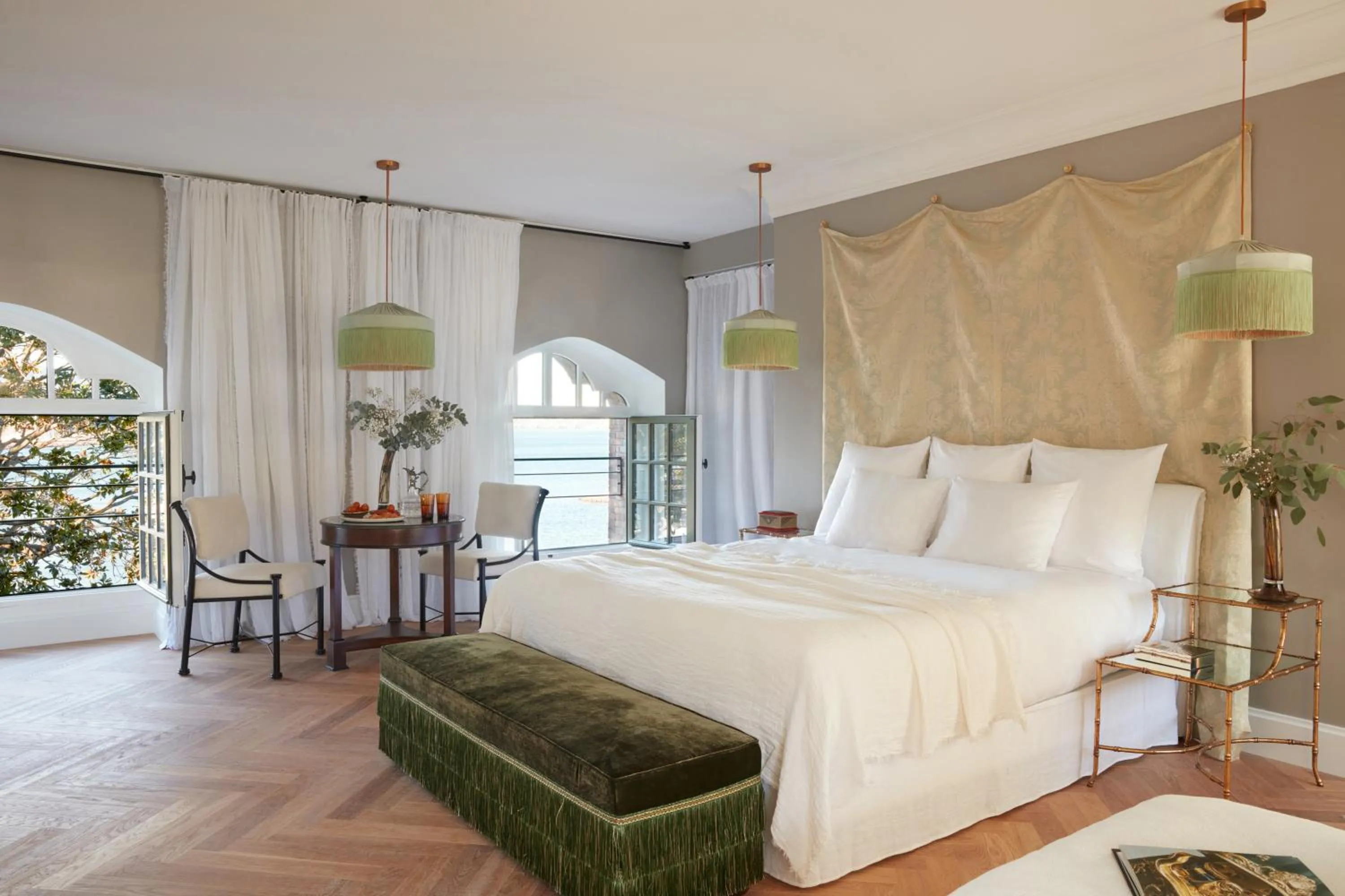 Bed in Château de Théoule