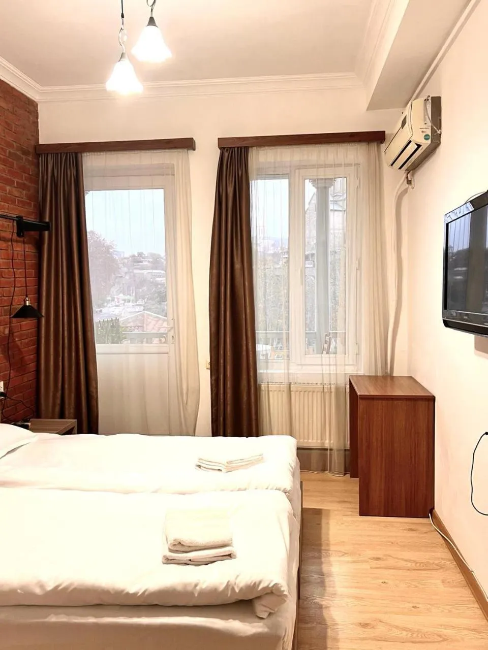 Photo of the whole room, Bed in Tbil Inn Hotel