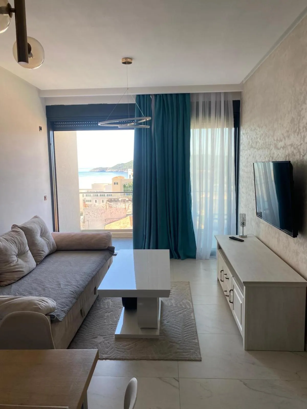 TV and multimedia in Elia Residence Rooms
