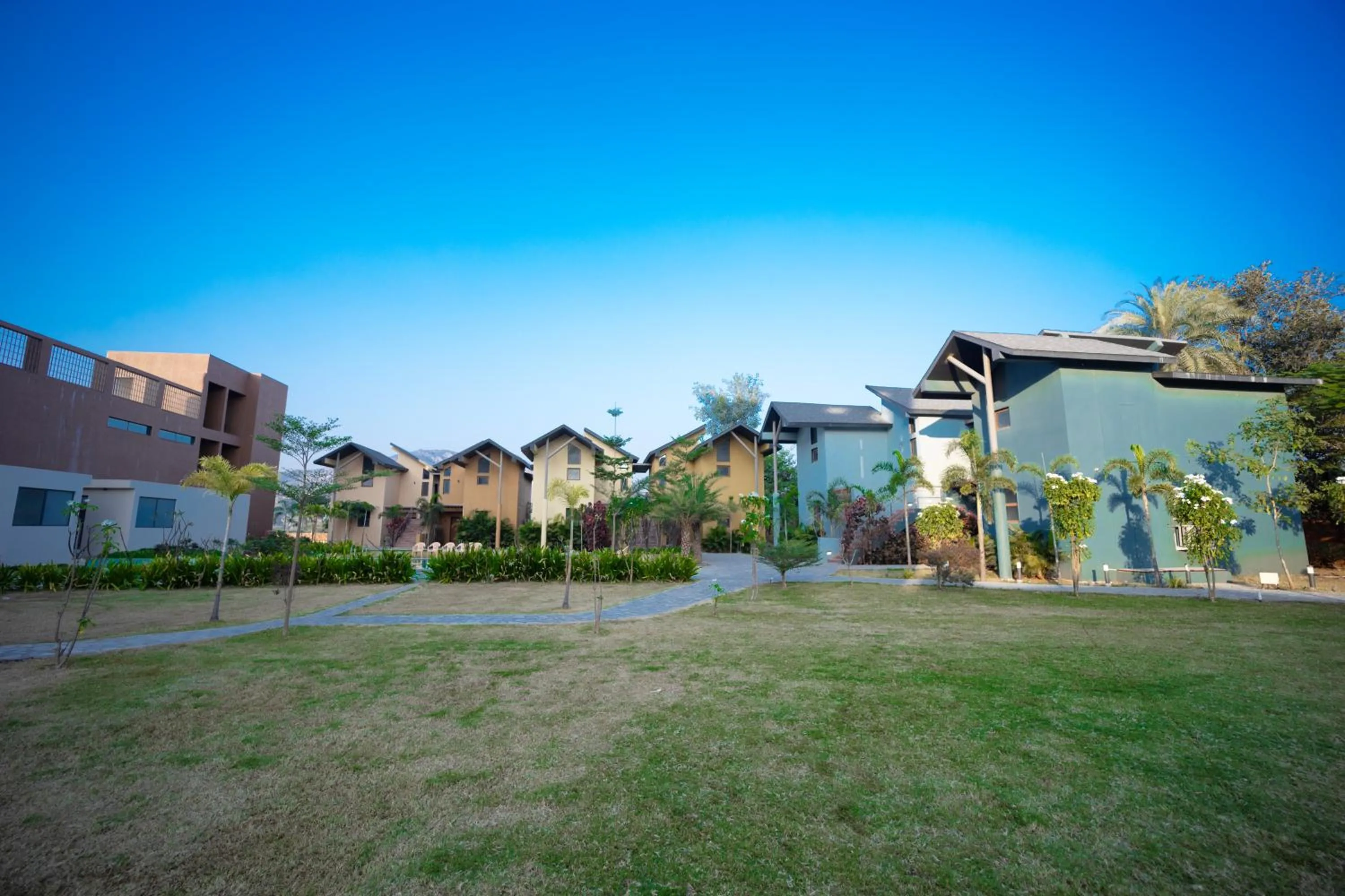 Garden in Pride Resort Ambaji