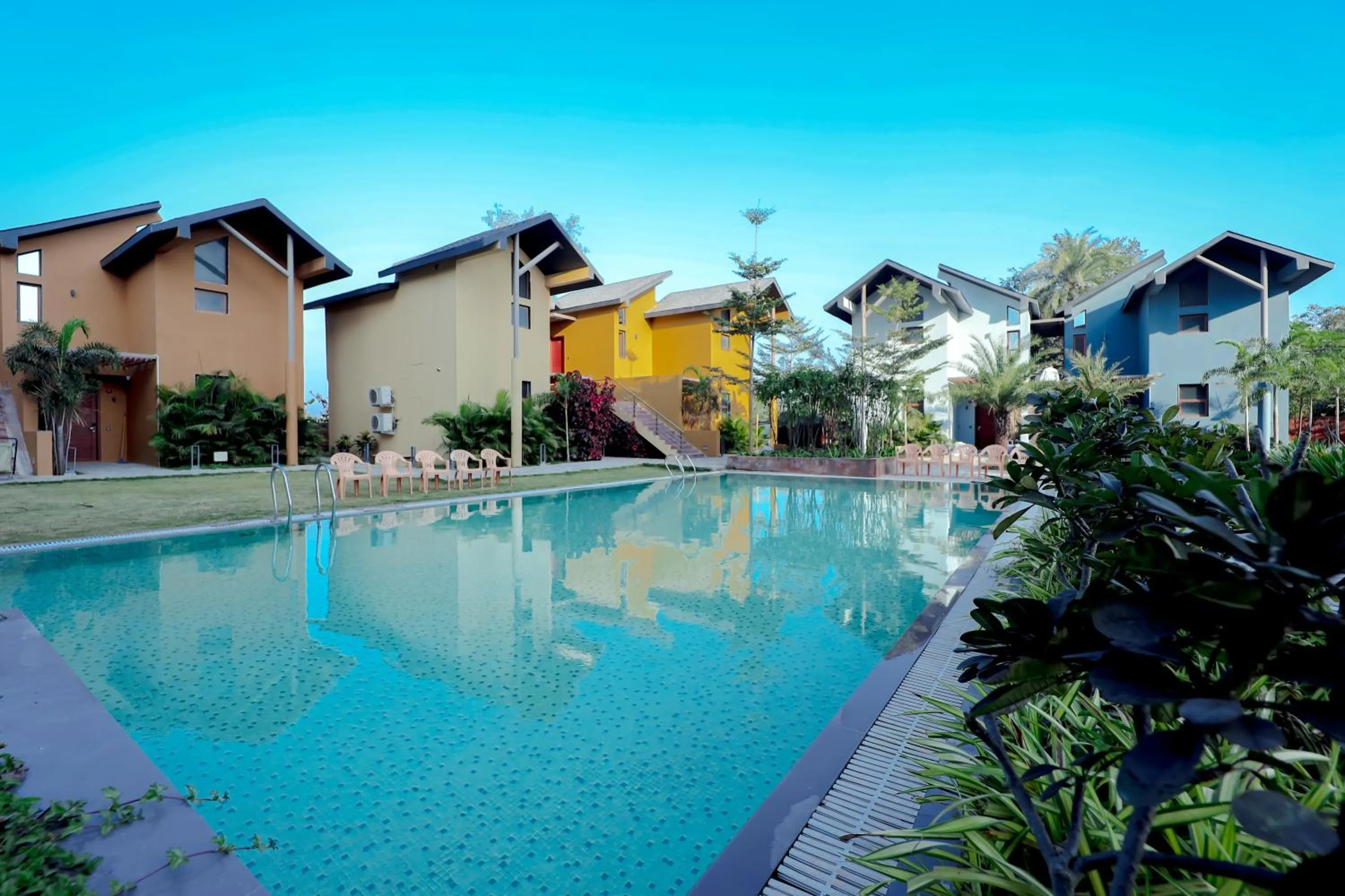 Swimming pool in Pride Resort Ambaji