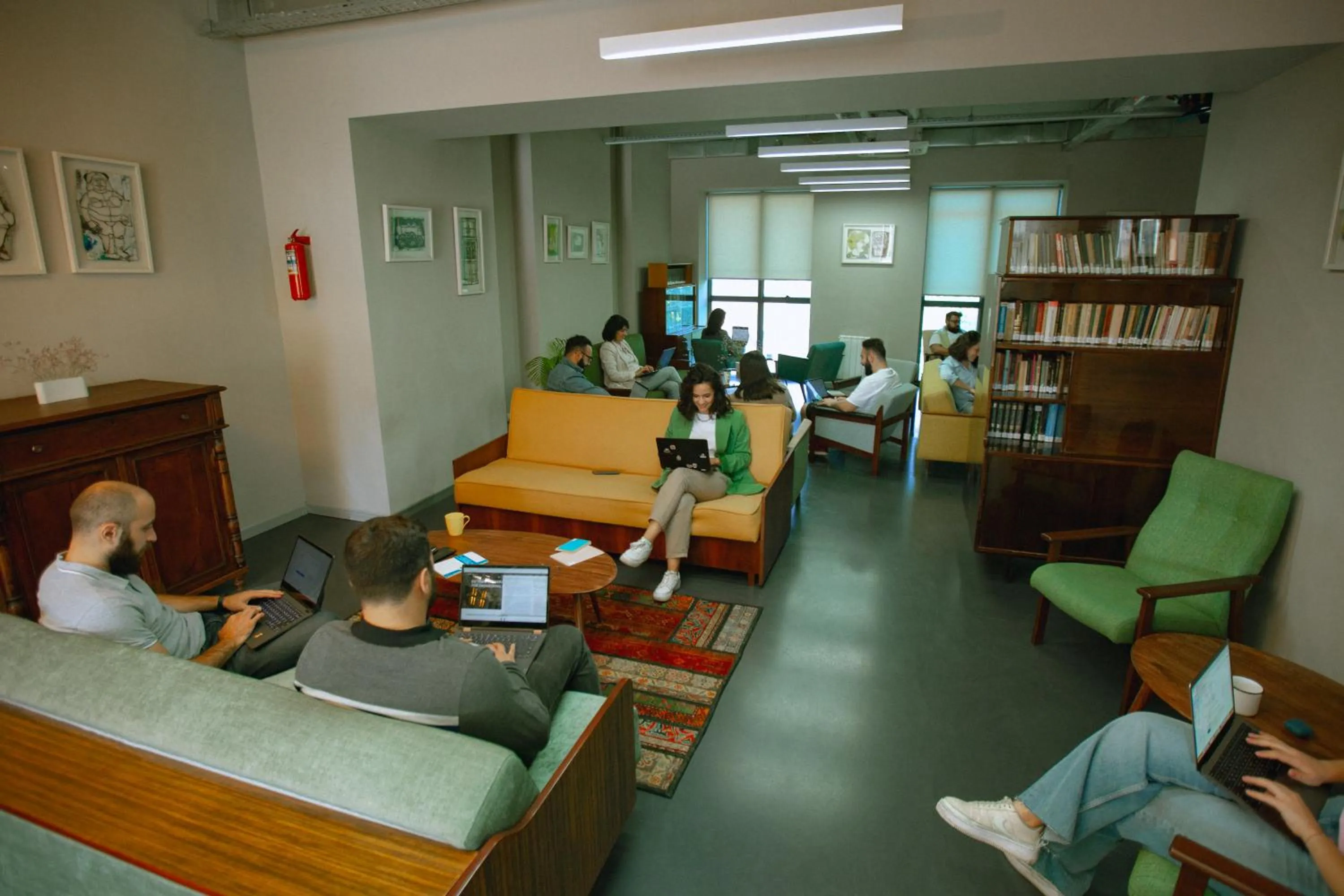 Communal lounge/ TV room in 11+1 by TUMO