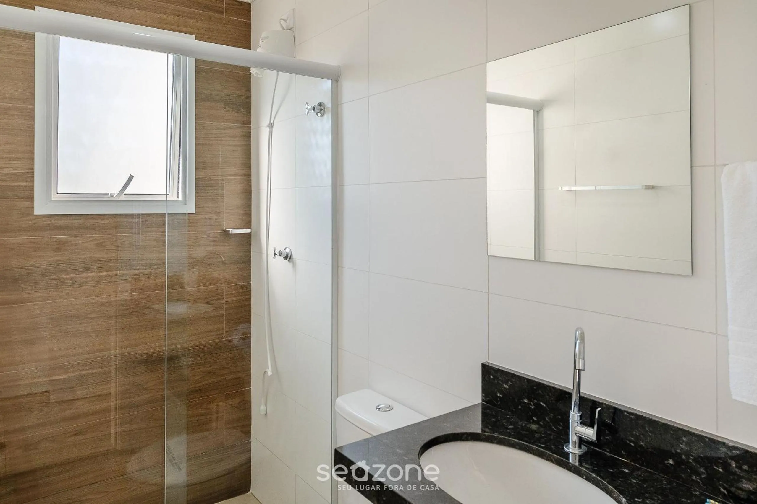 Bathroom in RJI - Apartamentos próximos da praia de Itaguá