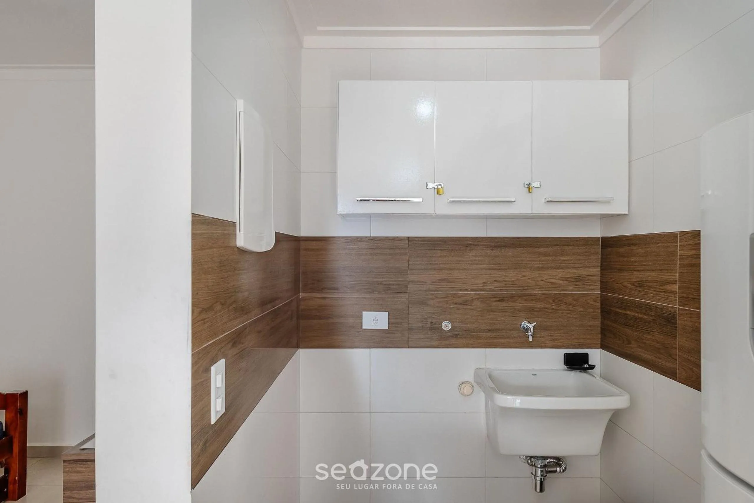 Area and facilities in RJI - Apartamentos próximos da praia de Itaguá