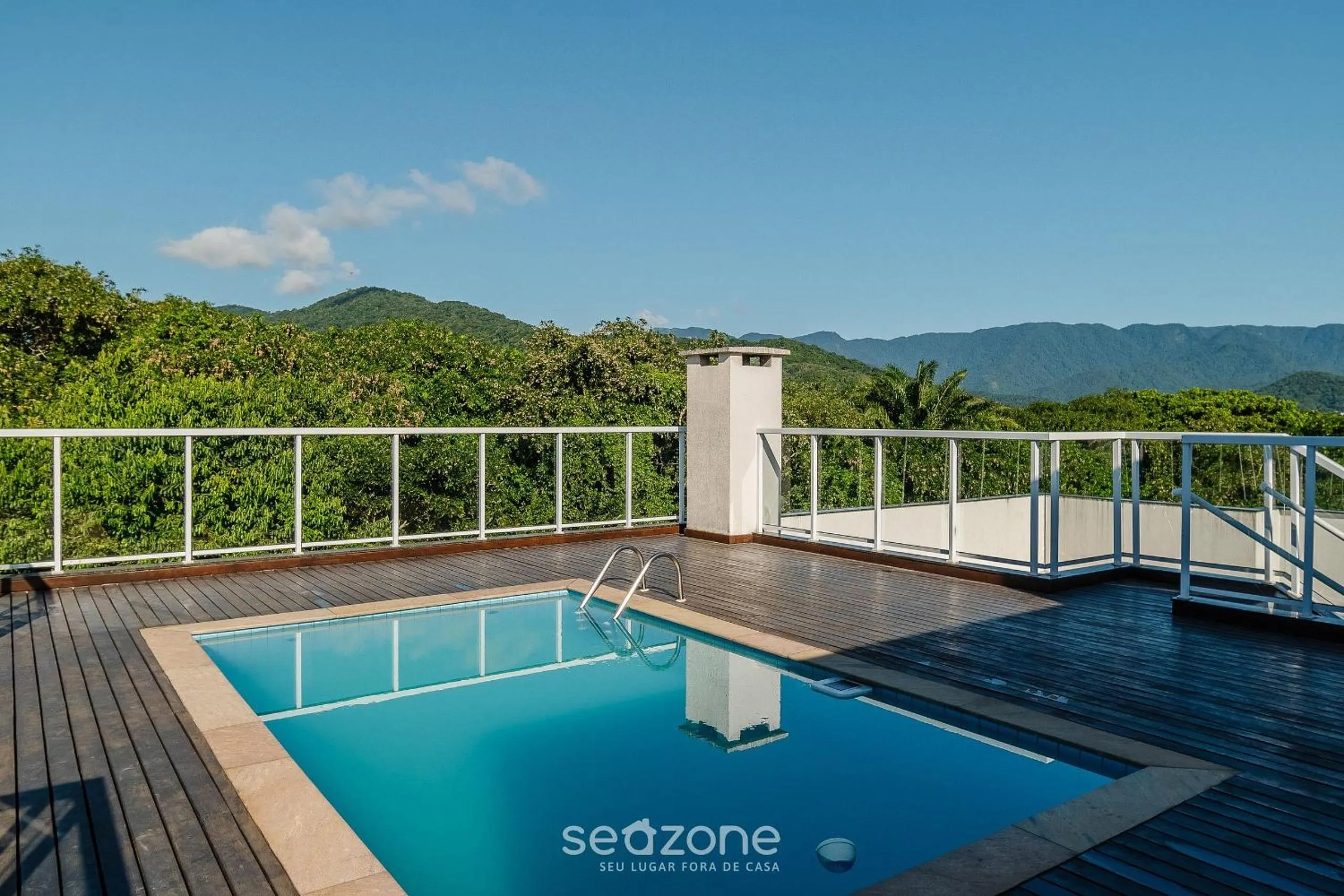 Swimming pool in RJI - Apartamentos próximos da praia de Itaguá