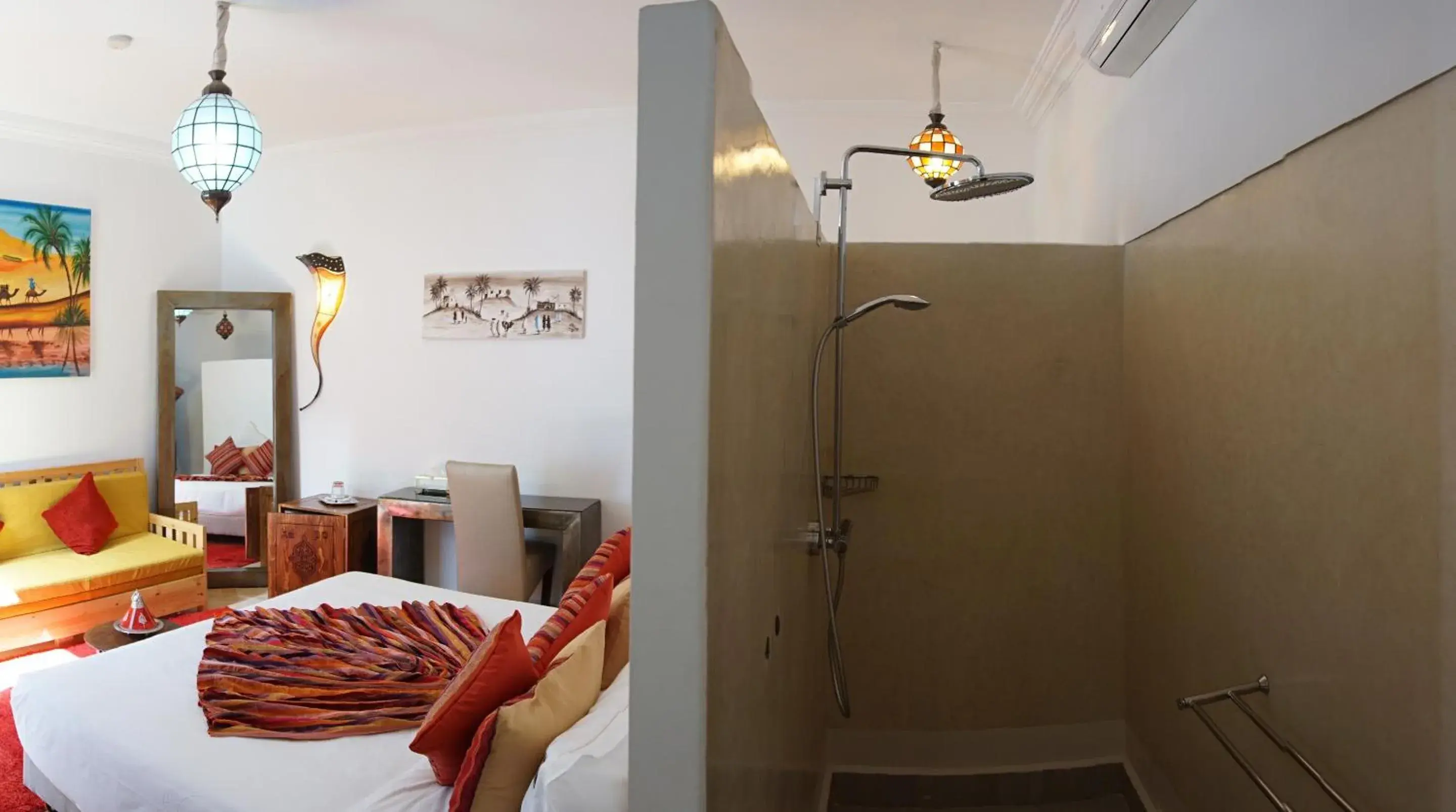 Twin Room with Shower in RIAD KALE POLIS Twin Room with Shower in RIAD KALE POLIS