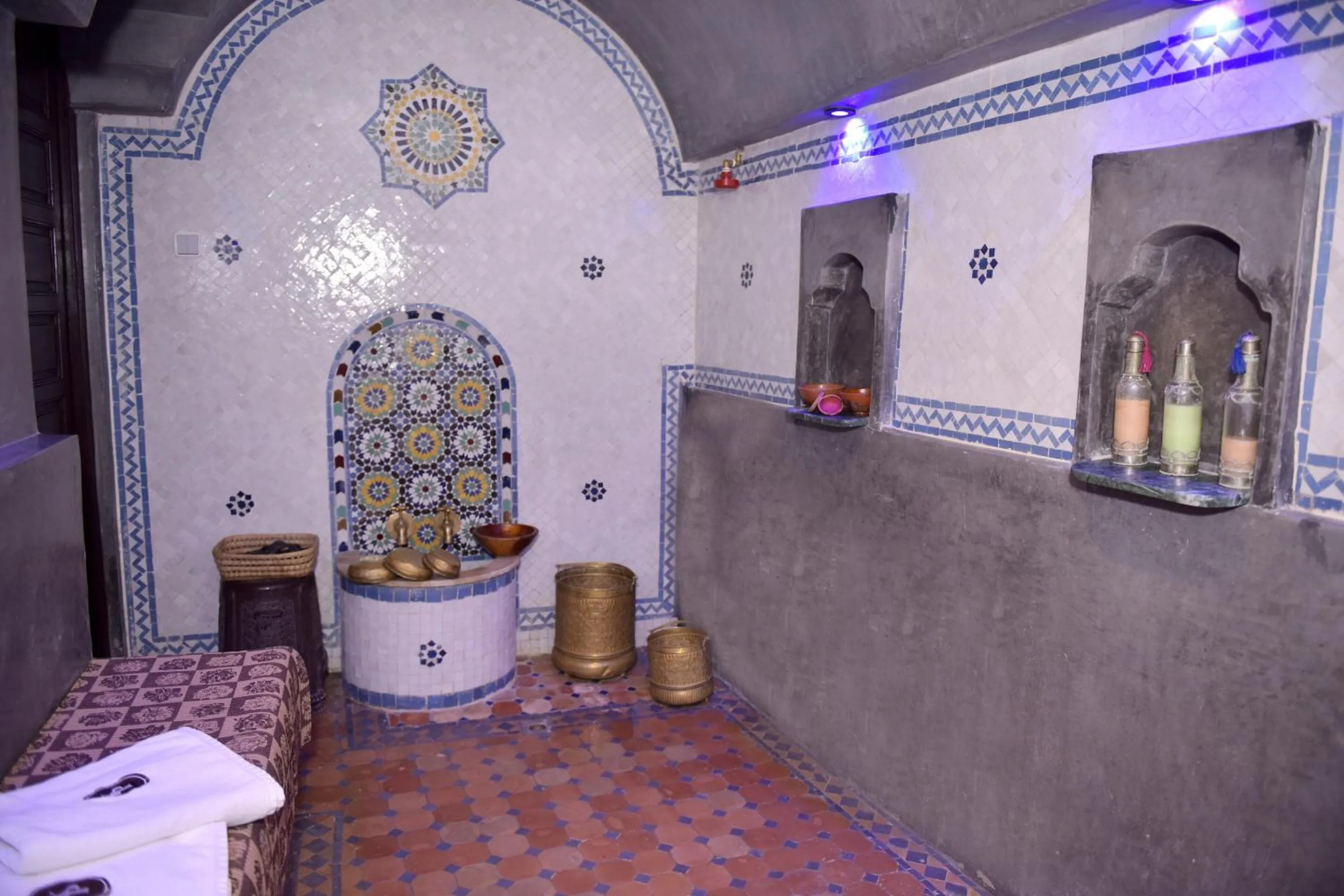 Spa and wellness centre/facilities in RIAD KALE POLIS