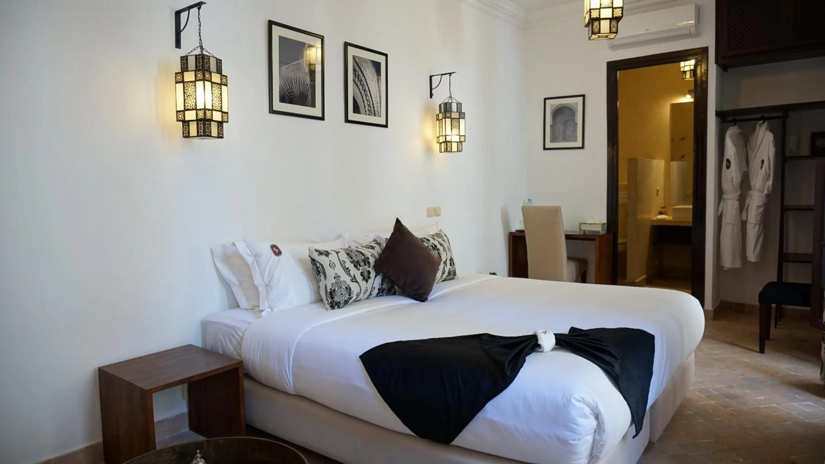 Bedroom, Bed in RIAD KALE POLIS