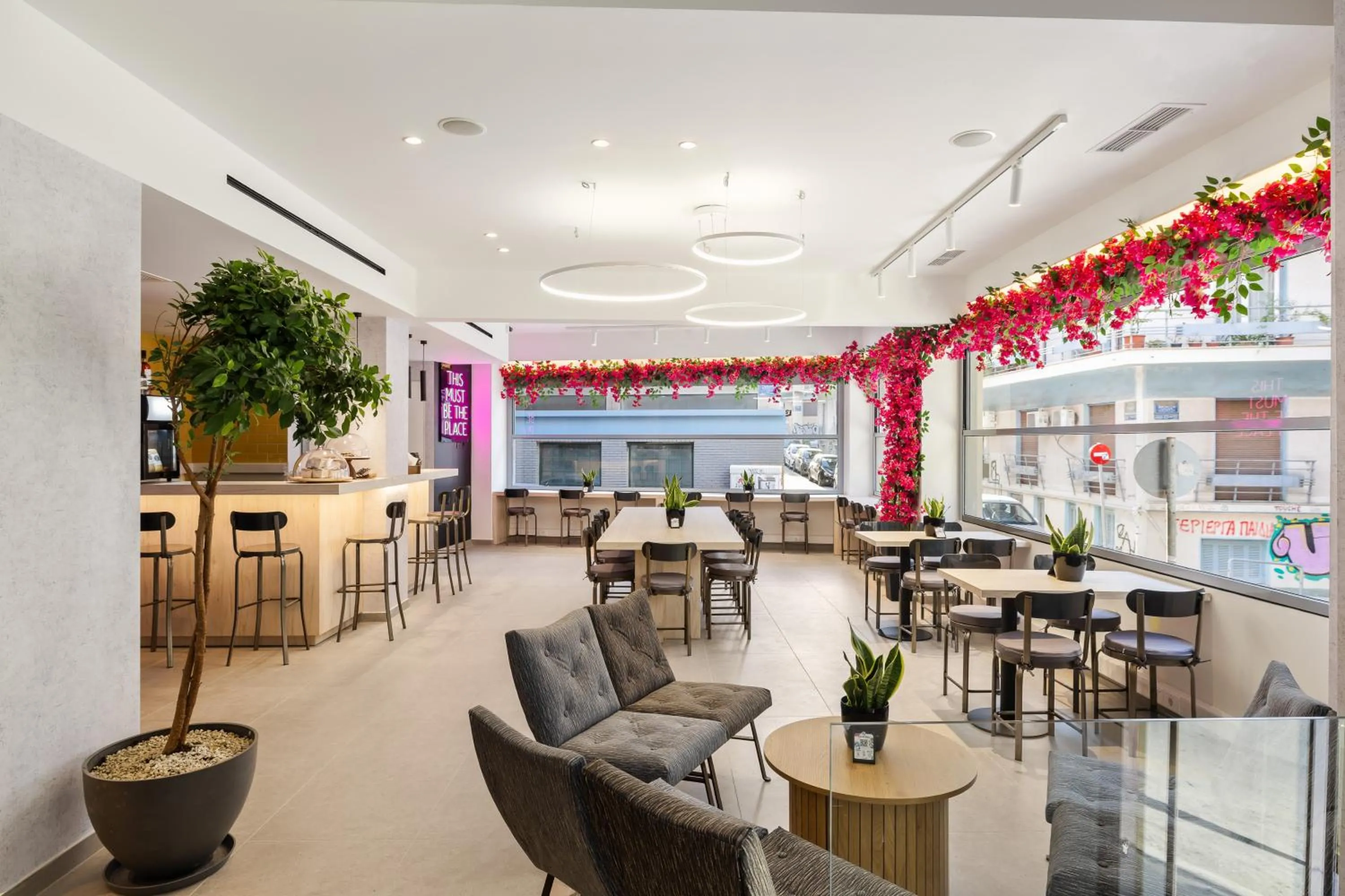 Seating area in The Q Hotel