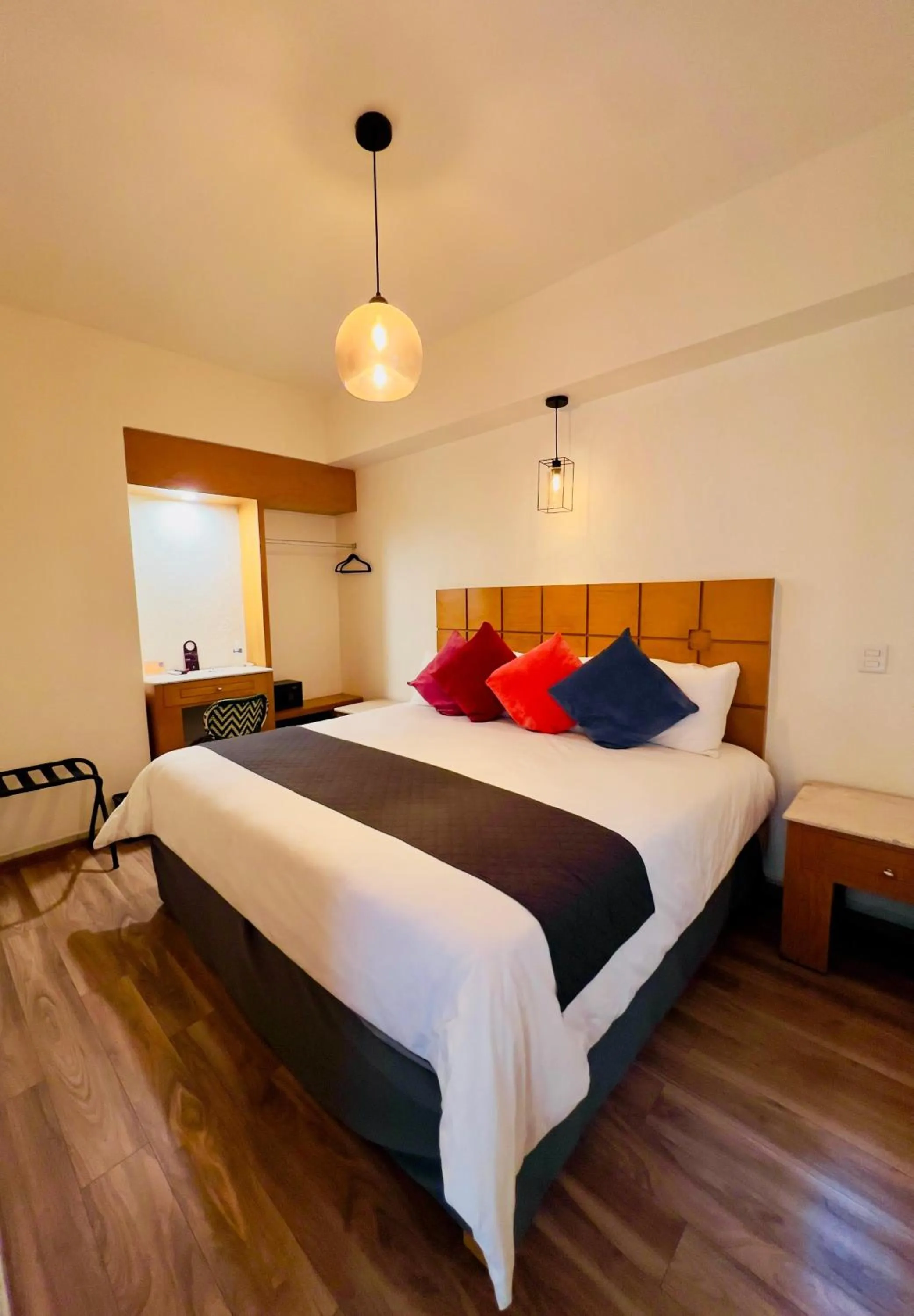 Photo of the whole room, Bed in Hotel Consulado