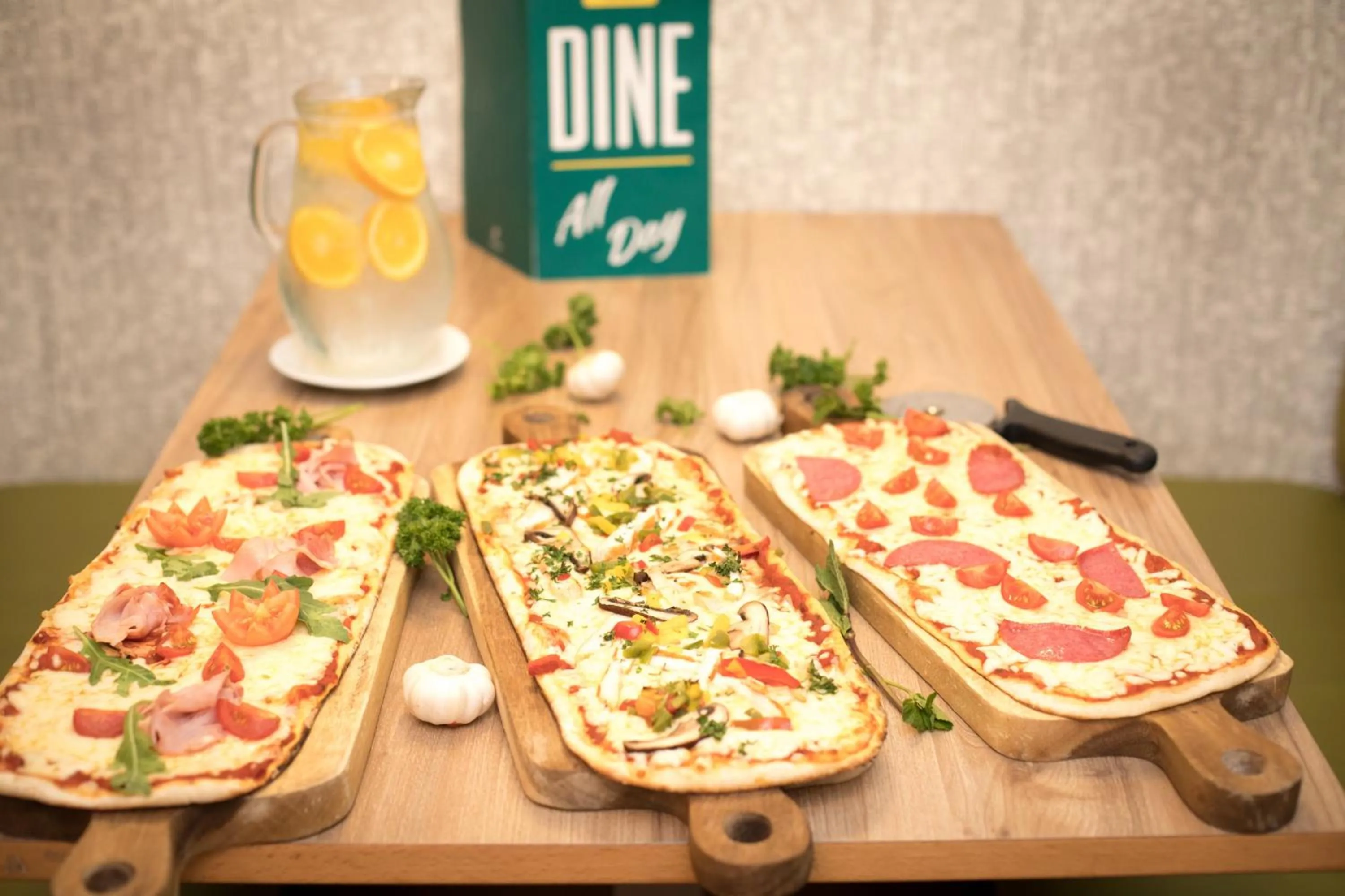 Restaurant/places to eat in Holiday Inn Slough Windsor by IHG