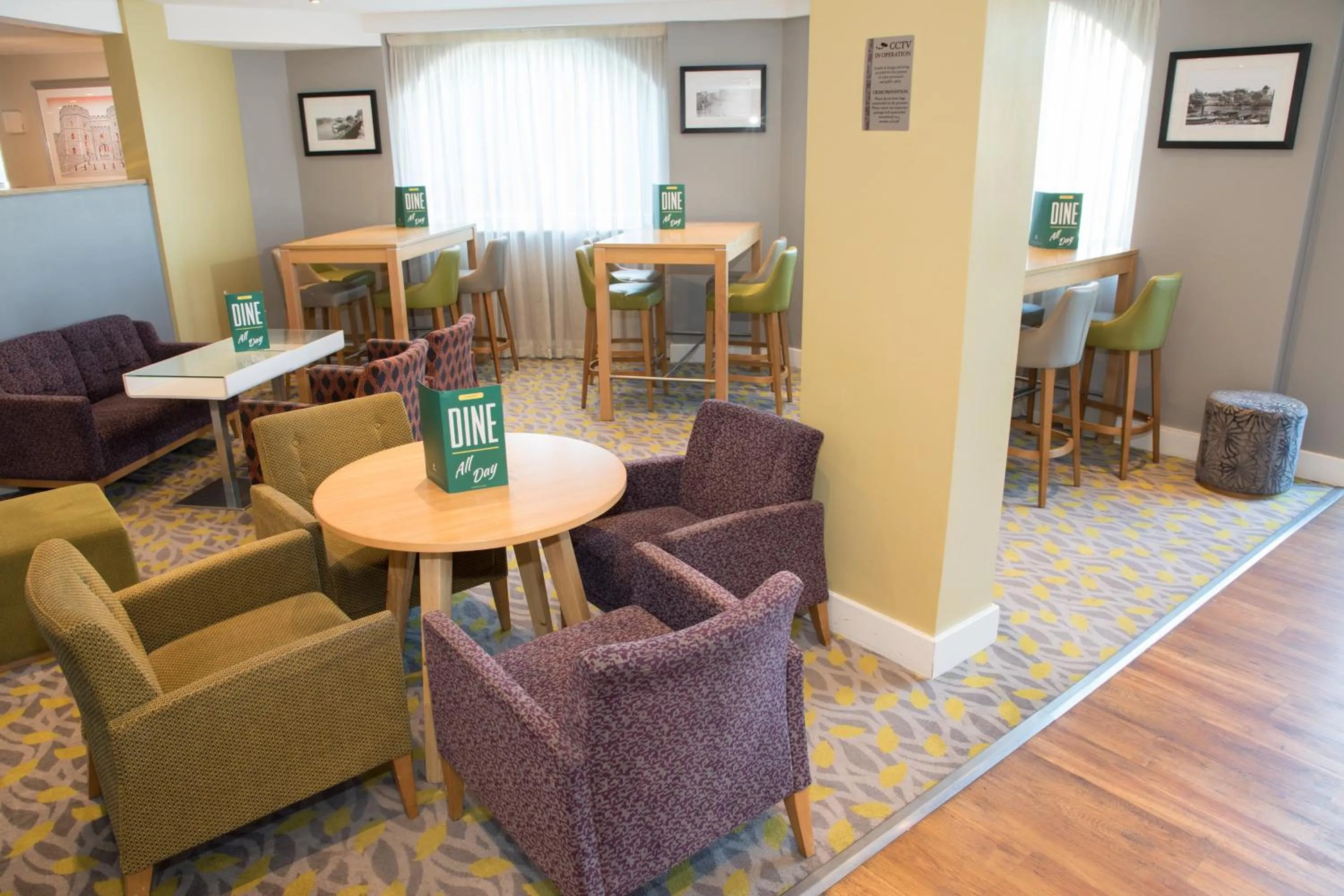 Restaurant/places to eat in Holiday Inn Slough Windsor by IHG