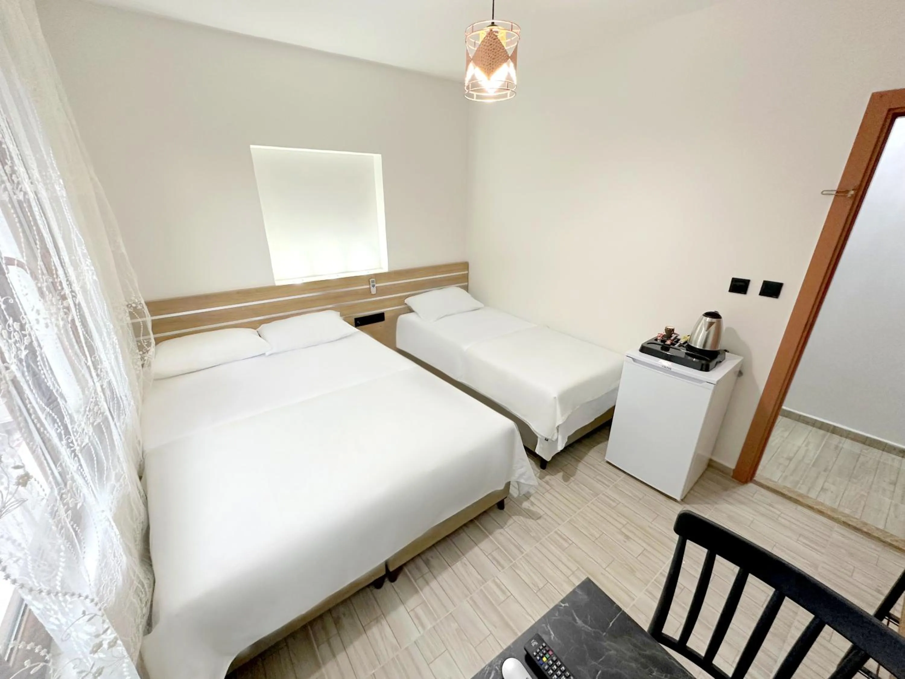 Photo of the whole room in Menesa Hotel