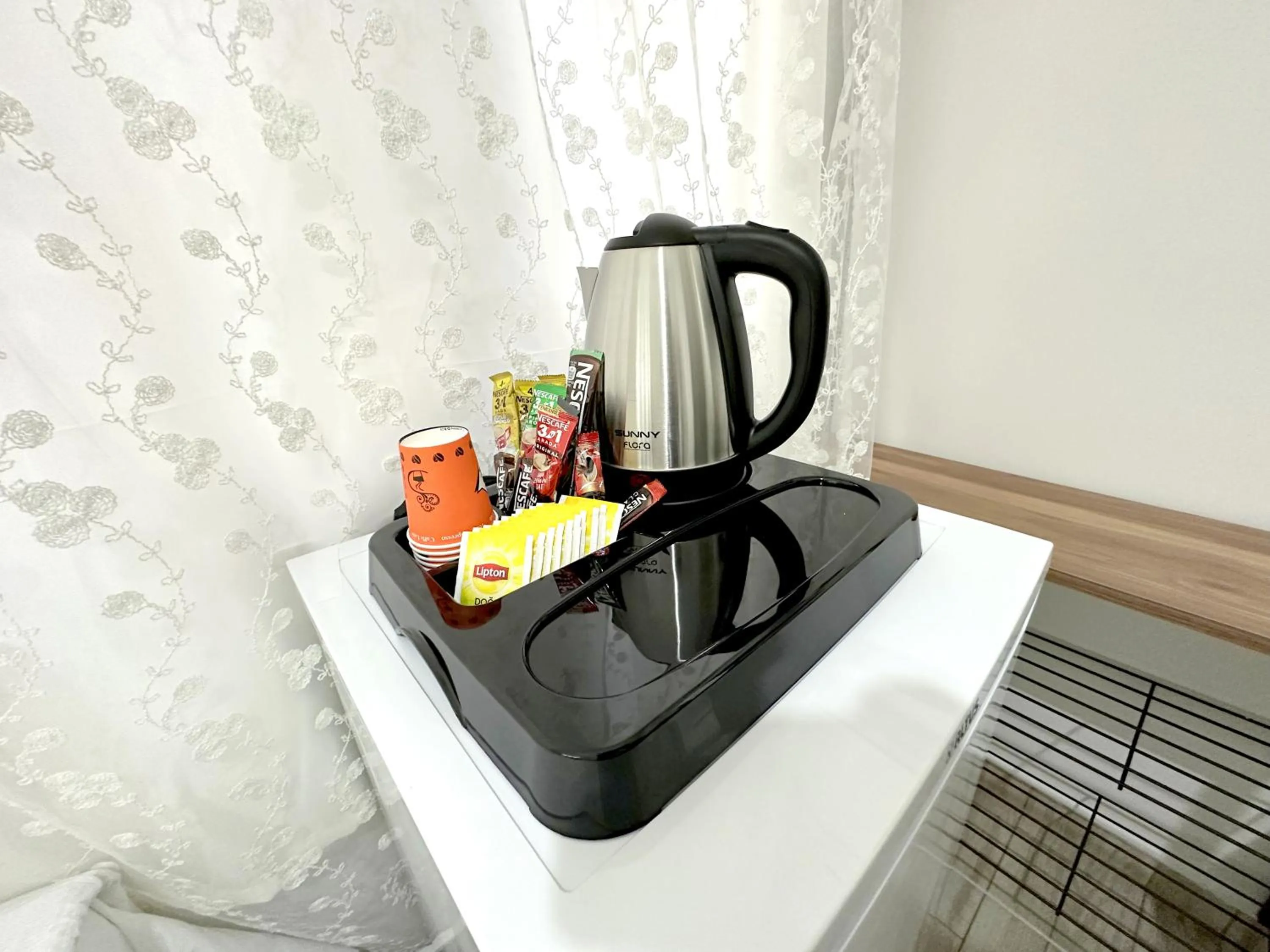 Coffee/tea facilities in Menesa Hotel