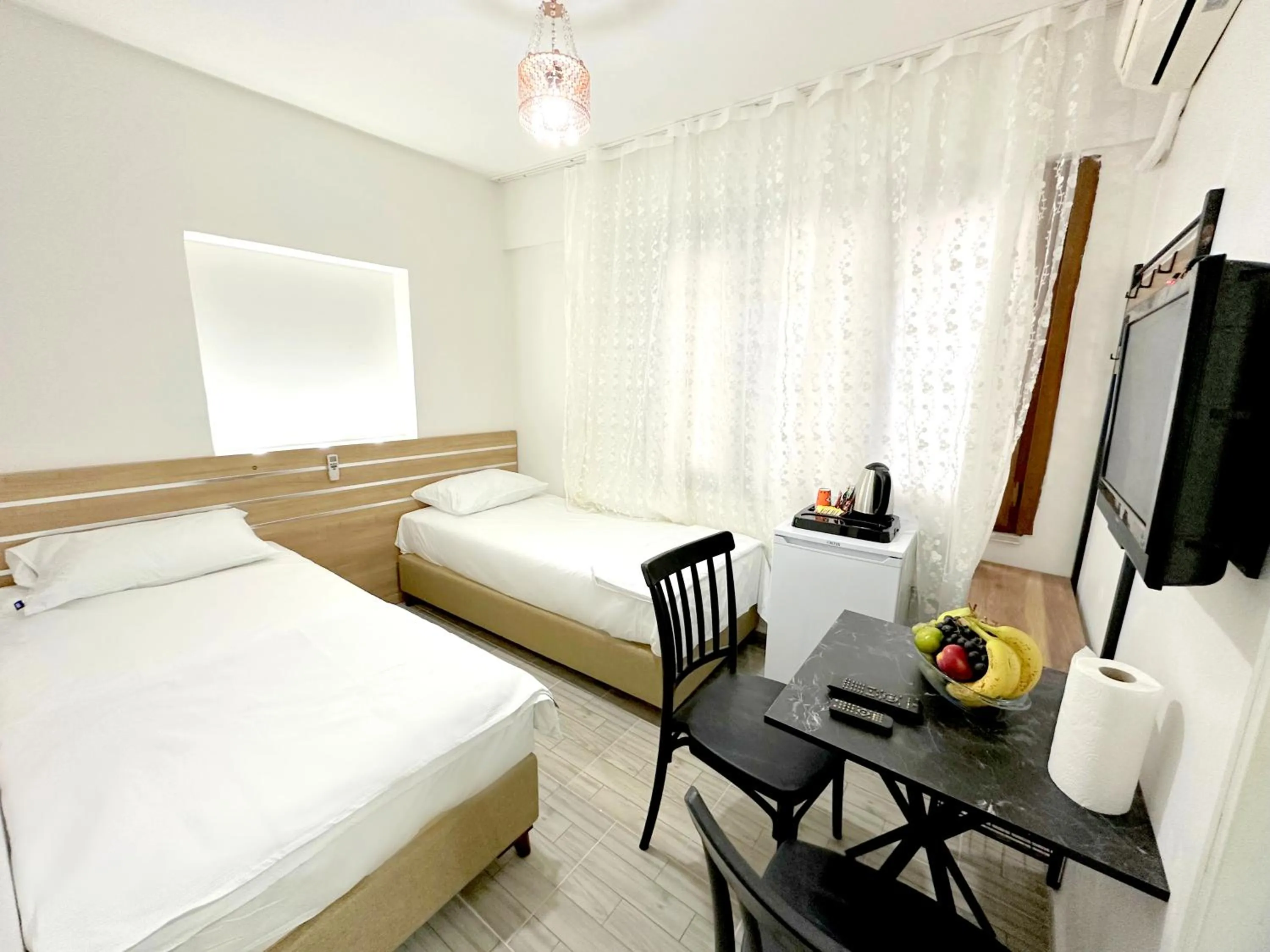 Photo of the whole room in Menesa Hotel