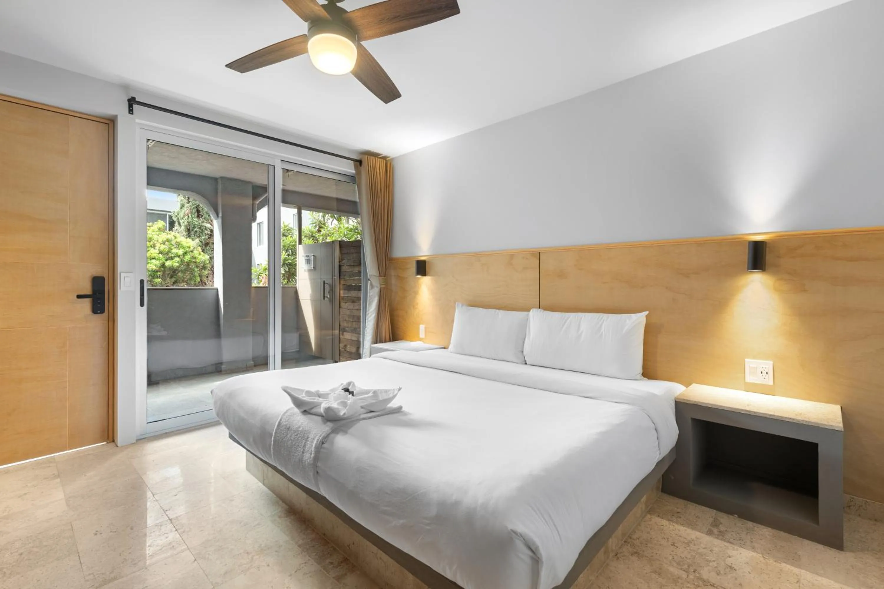 Bed in Hacienda Santa Barbara by Homi Rent