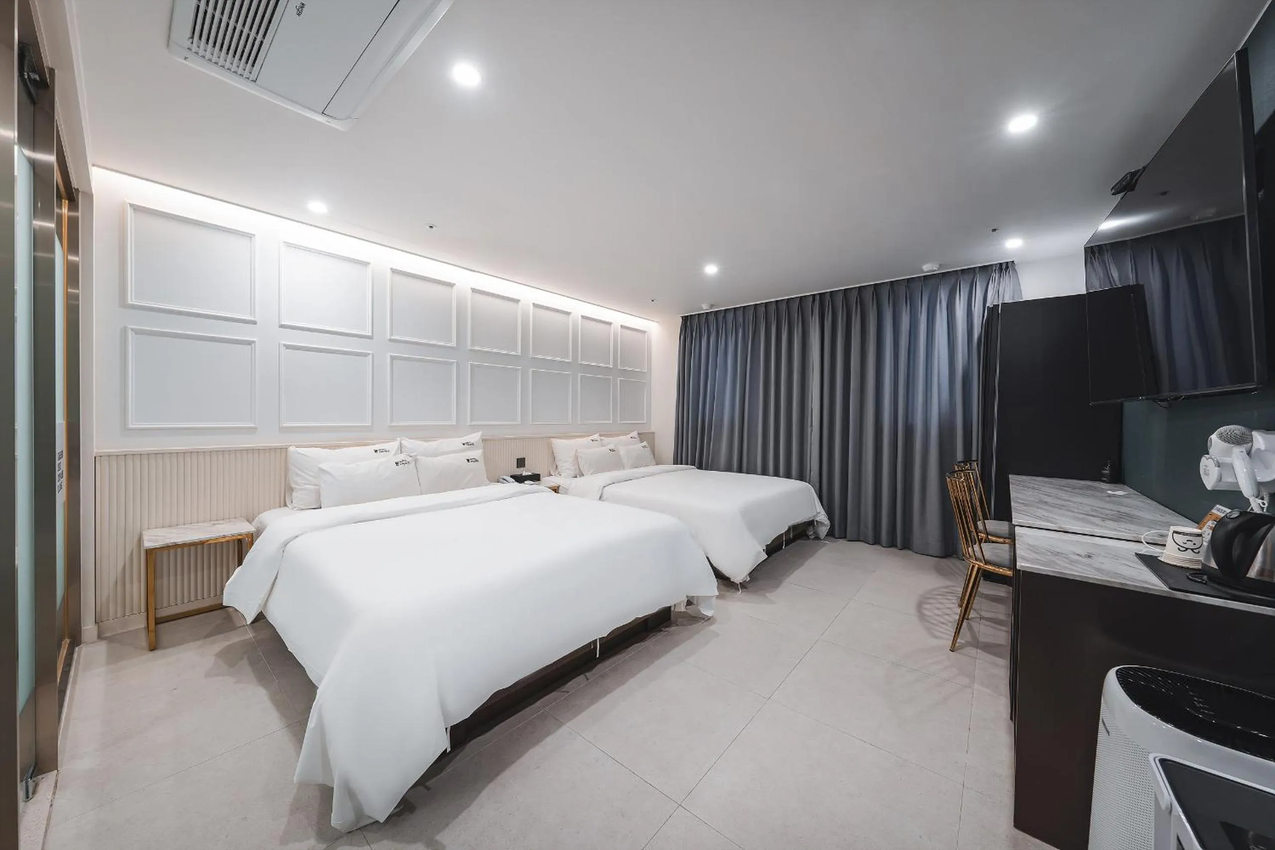 Bed in Hotel Palace Gyeongju